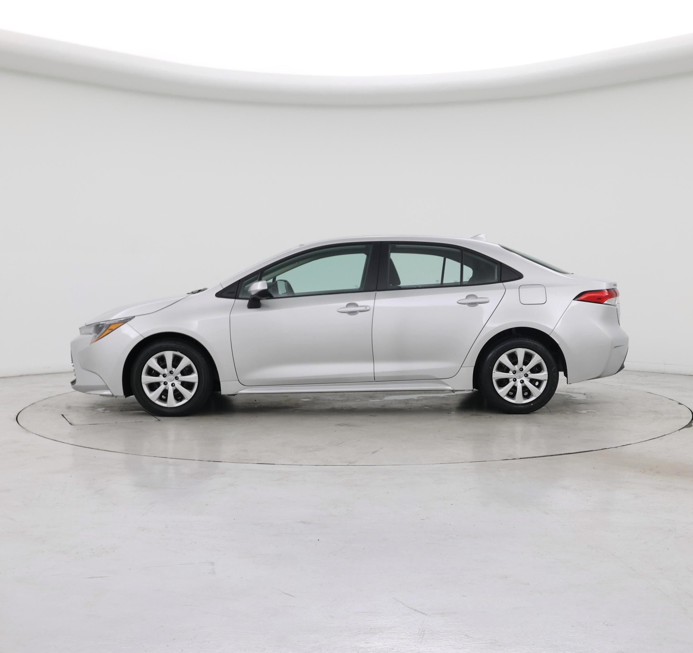 Thumbnail: 2024 Toyota Corolla - 3