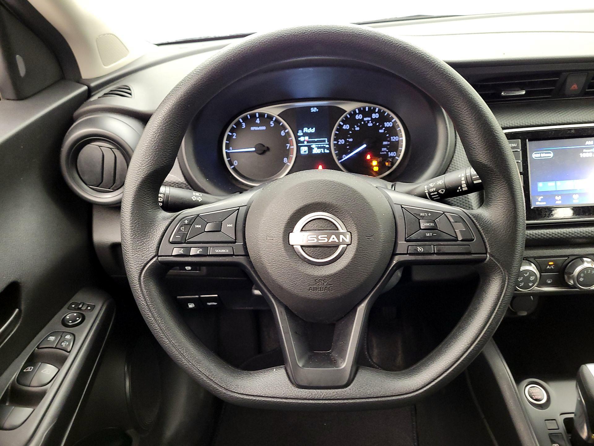 Thumbnail: 2023 Nissan Kicks - 10