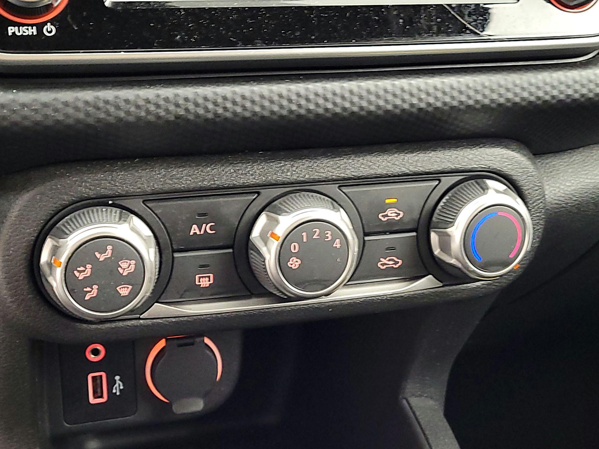 Thumbnail: 2023 Nissan Kicks - 16