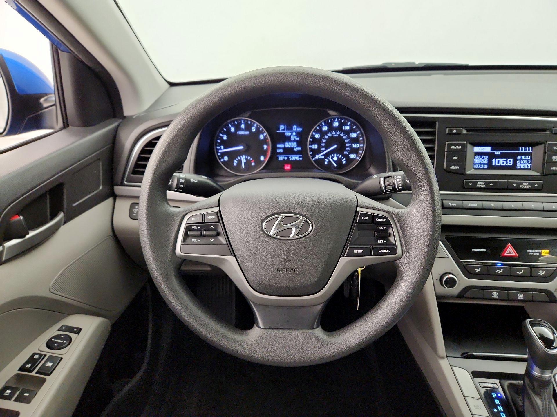 Thumbnail: 2017 Hyundai Elantra - 10