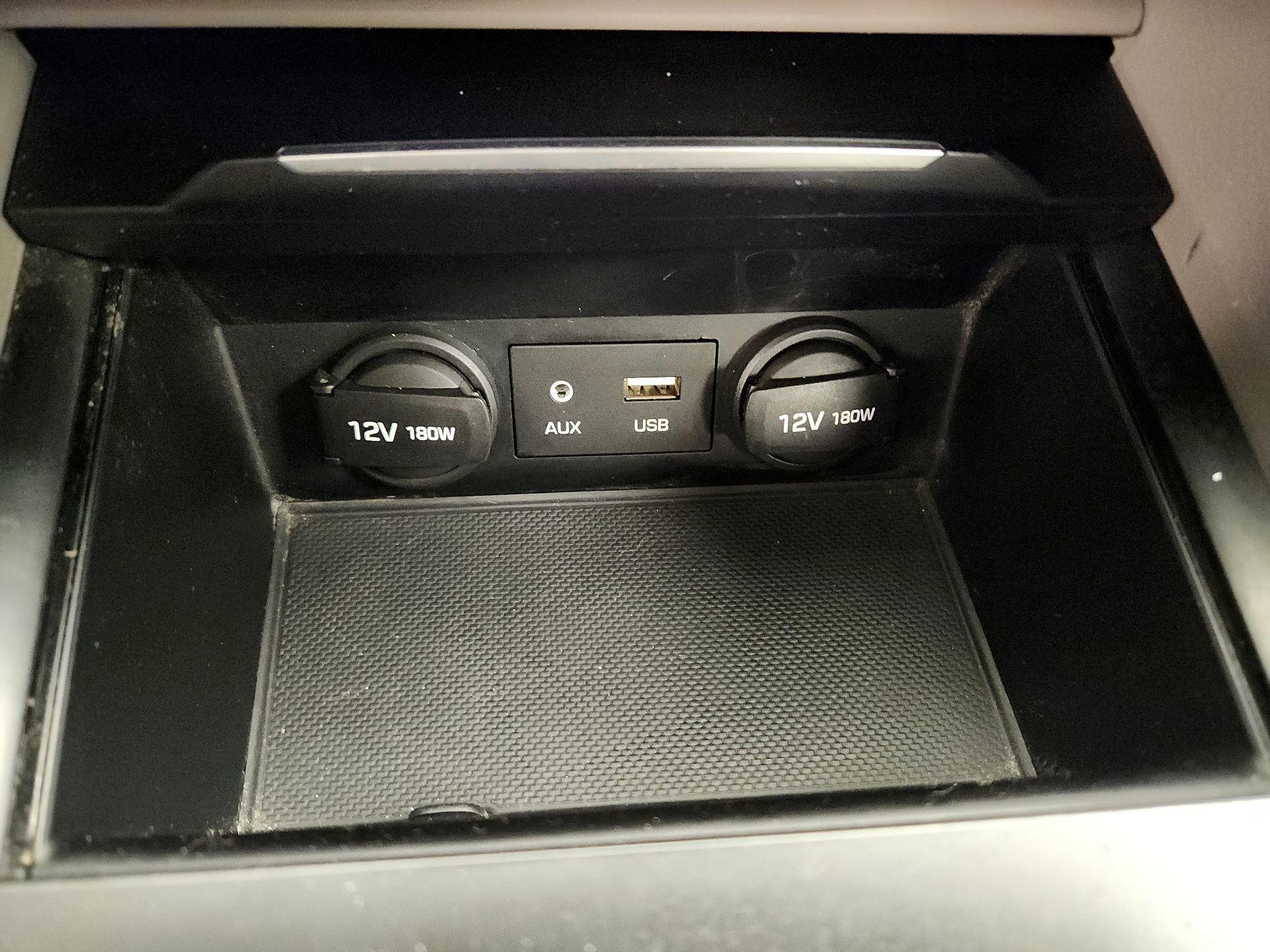 Thumbnail: 2017 Hyundai Elantra - 17