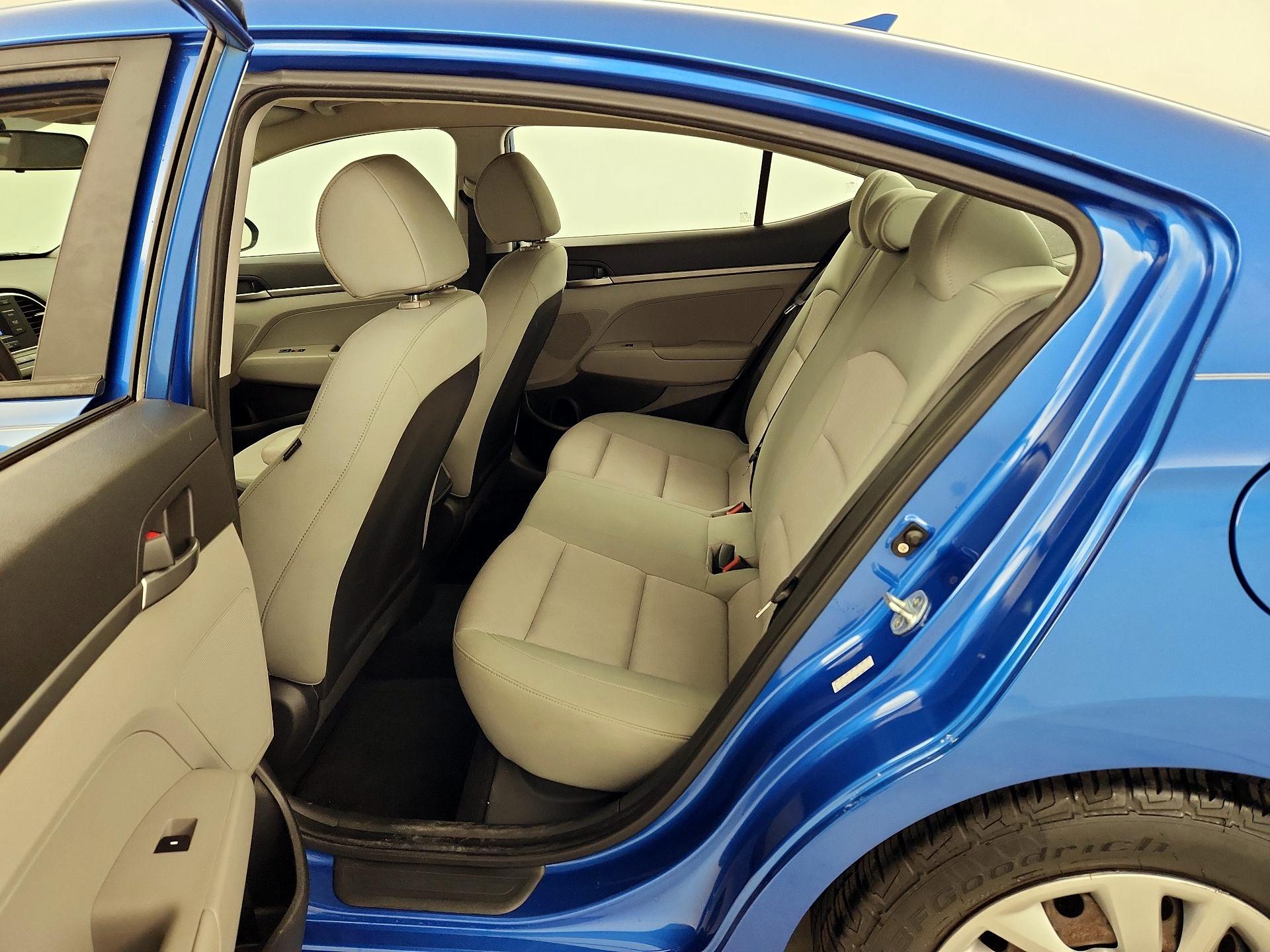 Thumbnail: 2017 Hyundai Elantra - 18