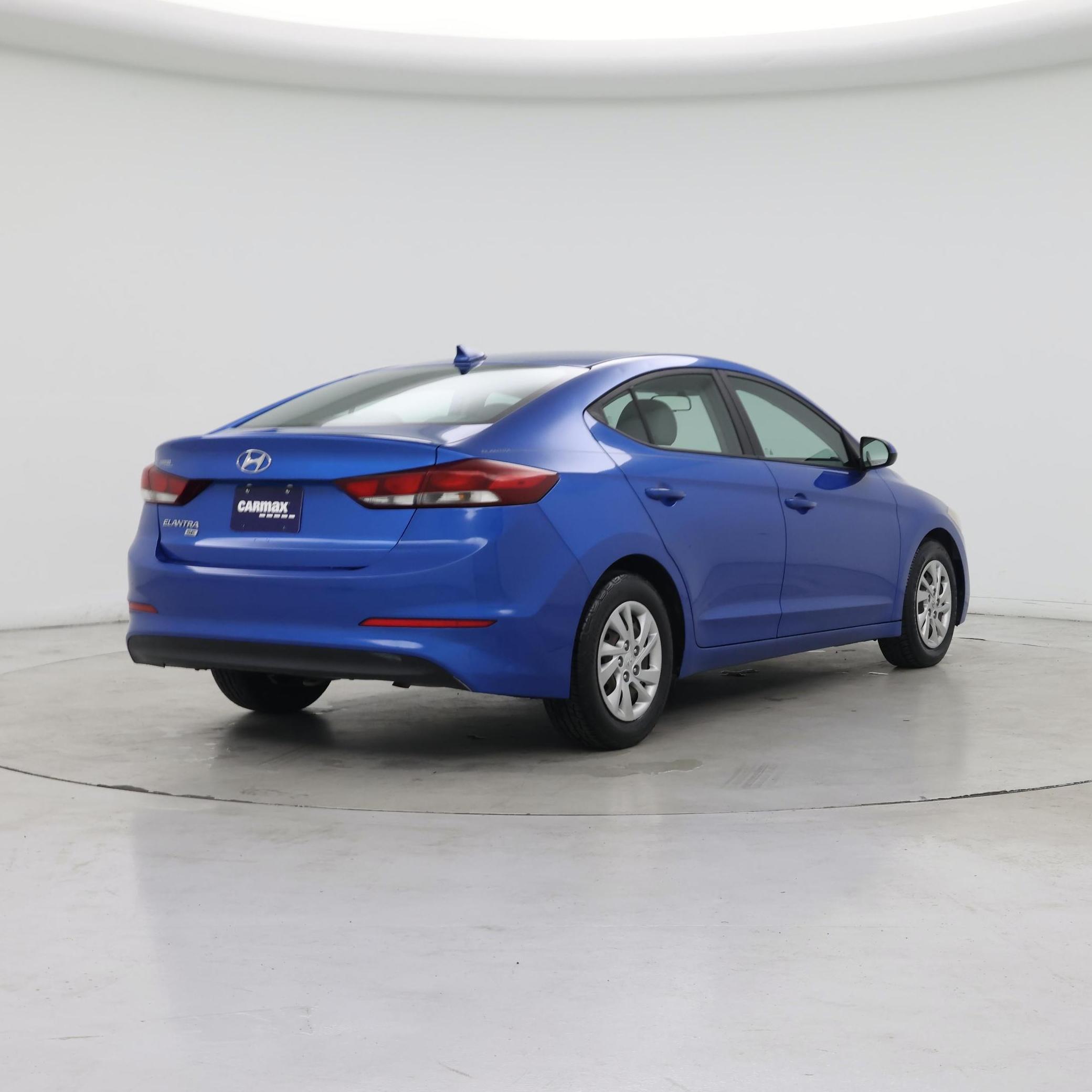 Thumbnail: 2017 Hyundai Elantra - 8