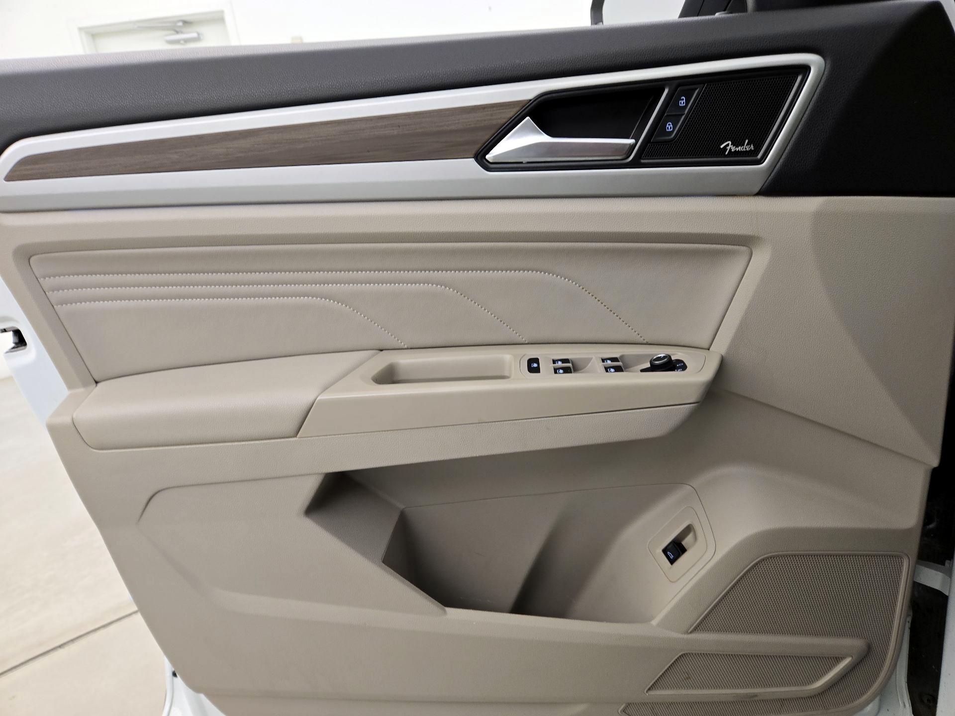 Thumbnail: 2021 Volkswagen Atlas - 12