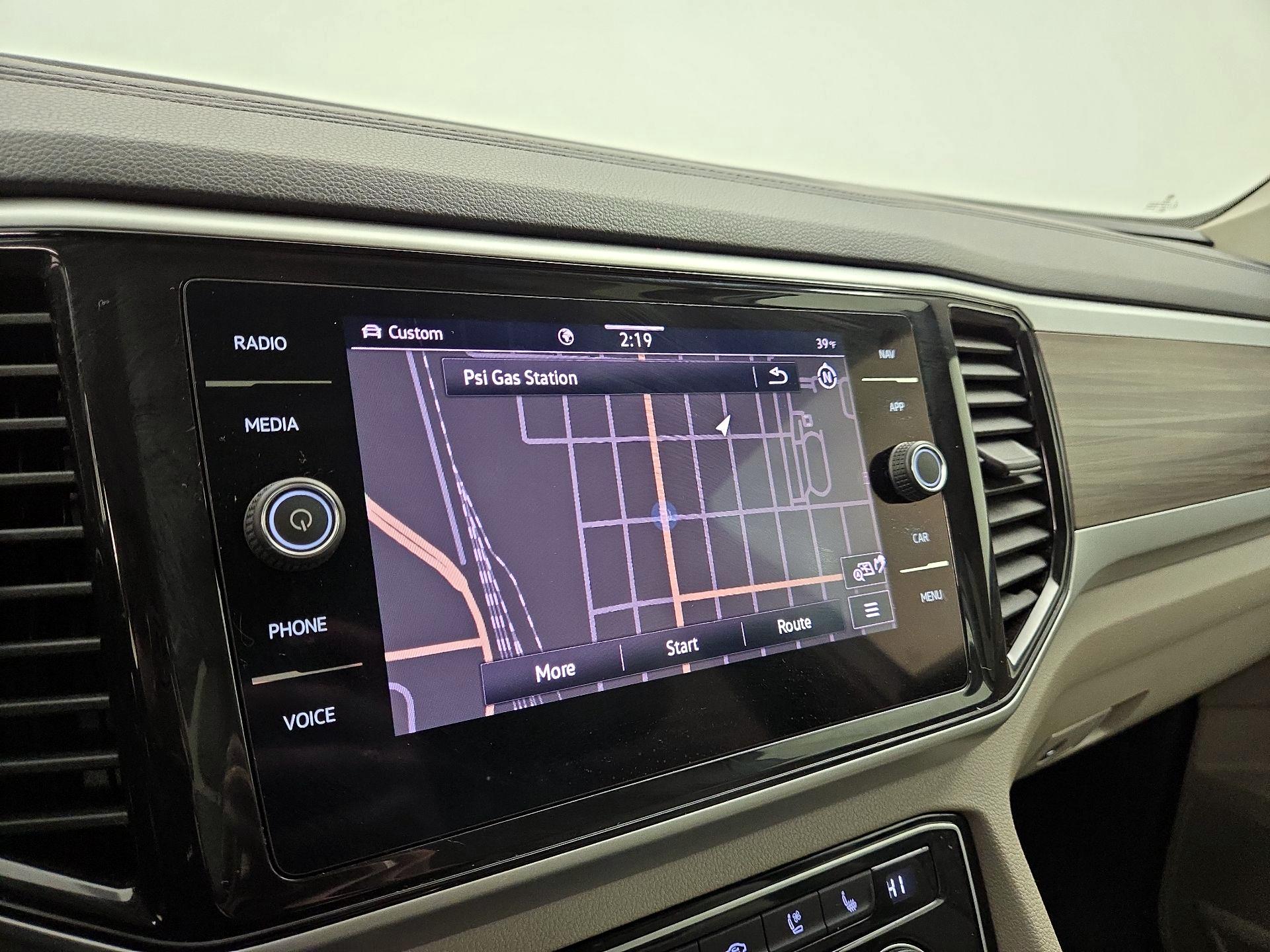 Thumbnail: 2021 Volkswagen Atlas - 14