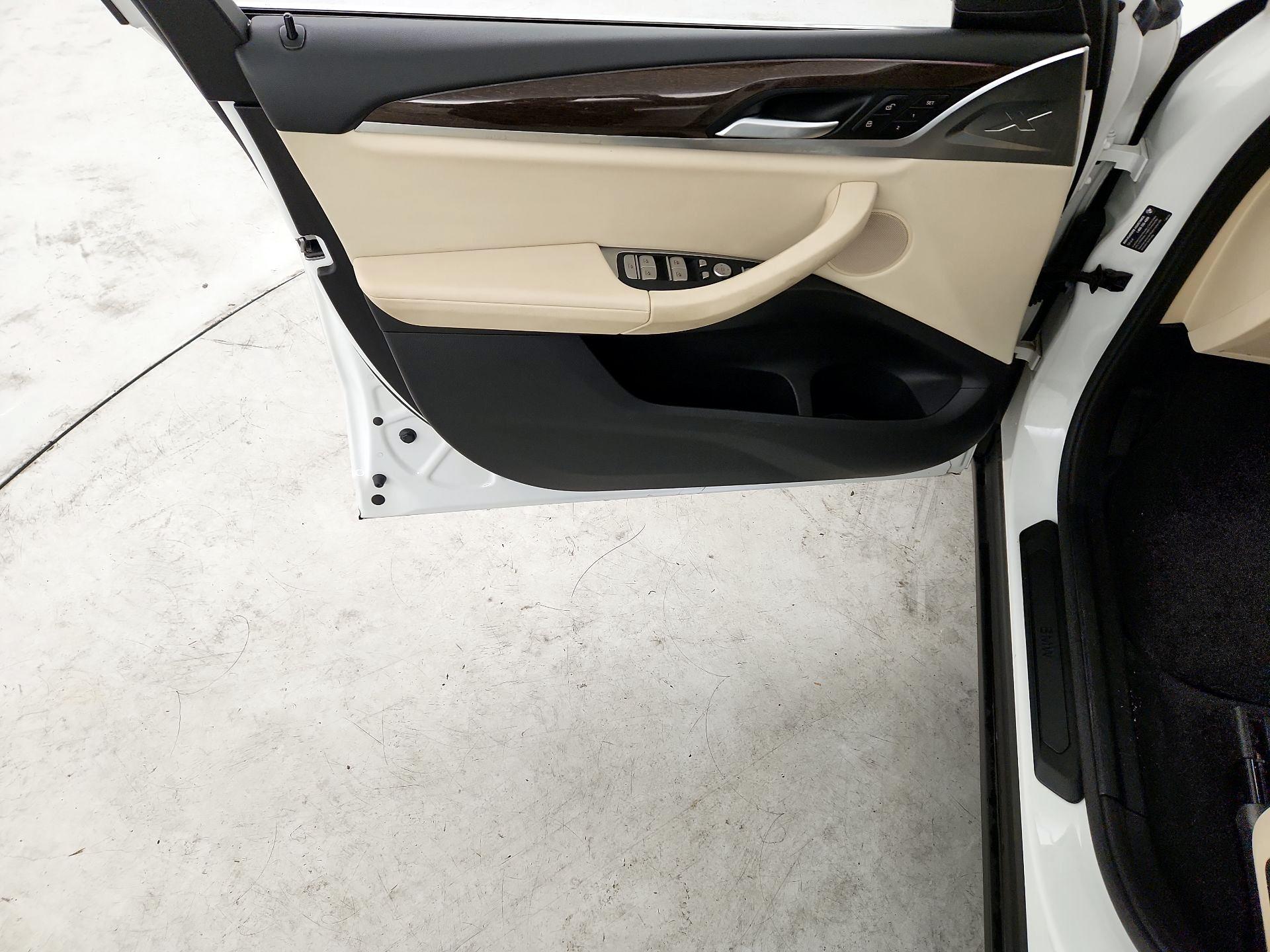 Thumbnail: 2022 BMW X3 - 12