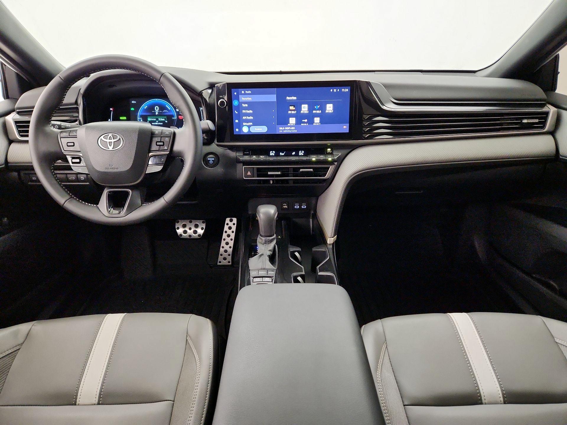 Thumbnail: 2025 Toyota Camry - 9