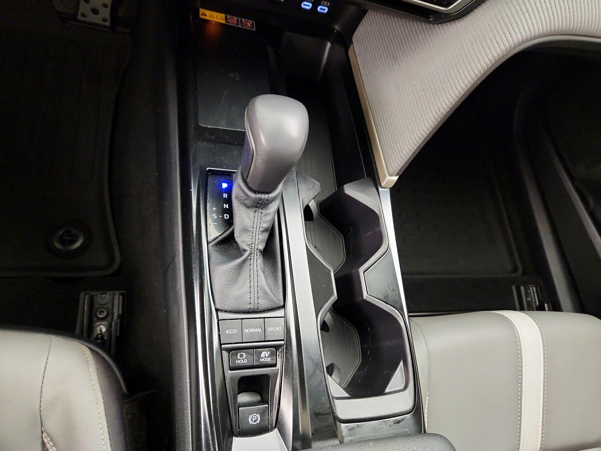 Thumbnail: 2025 Toyota Camry - 17