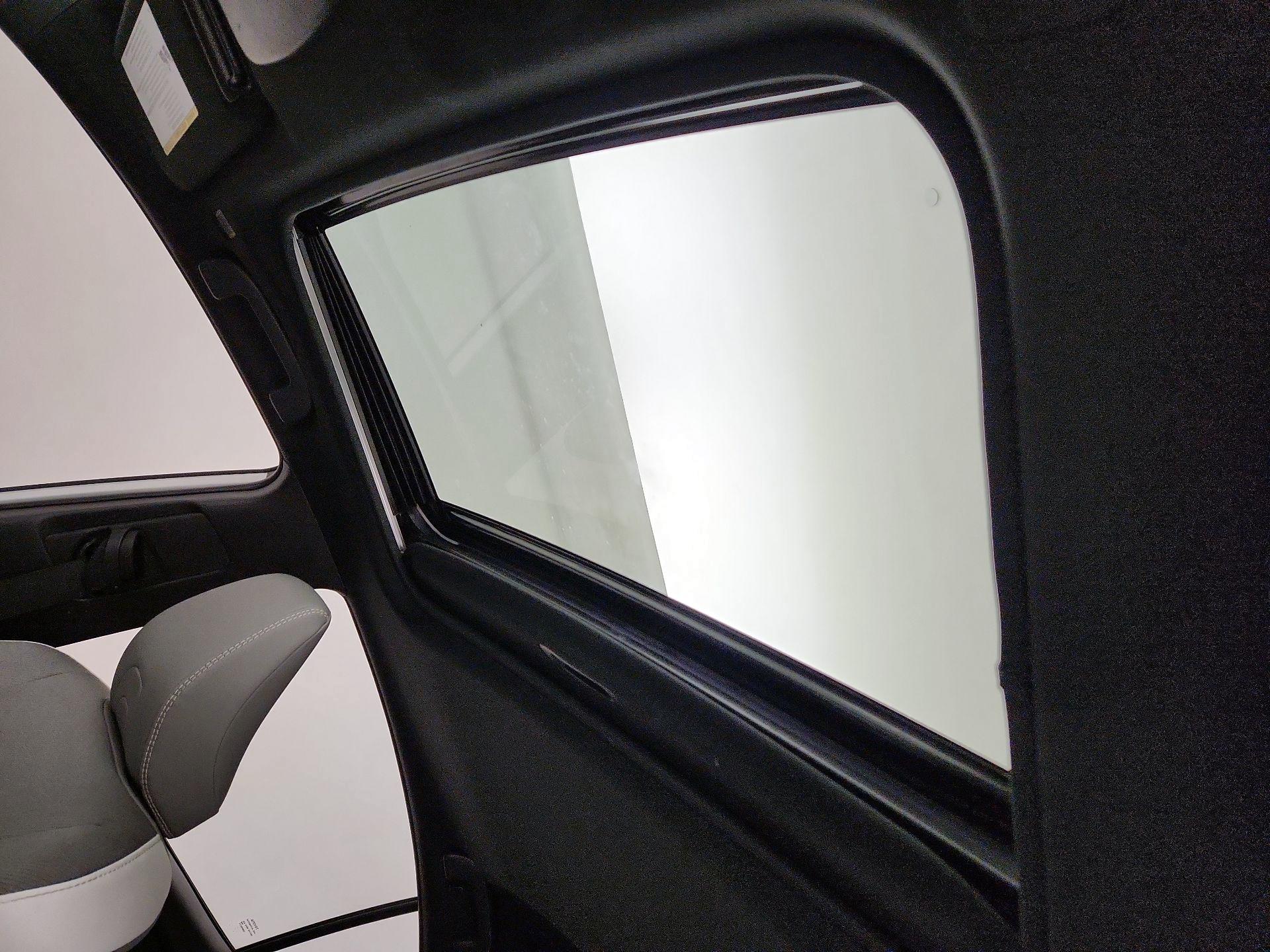 Thumbnail: 2025 Toyota Camry - 19