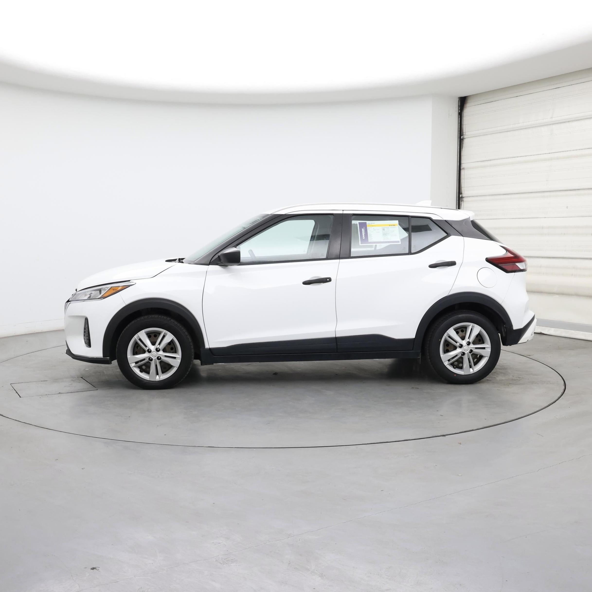 Thumbnail: 2022 Nissan Kicks - 3