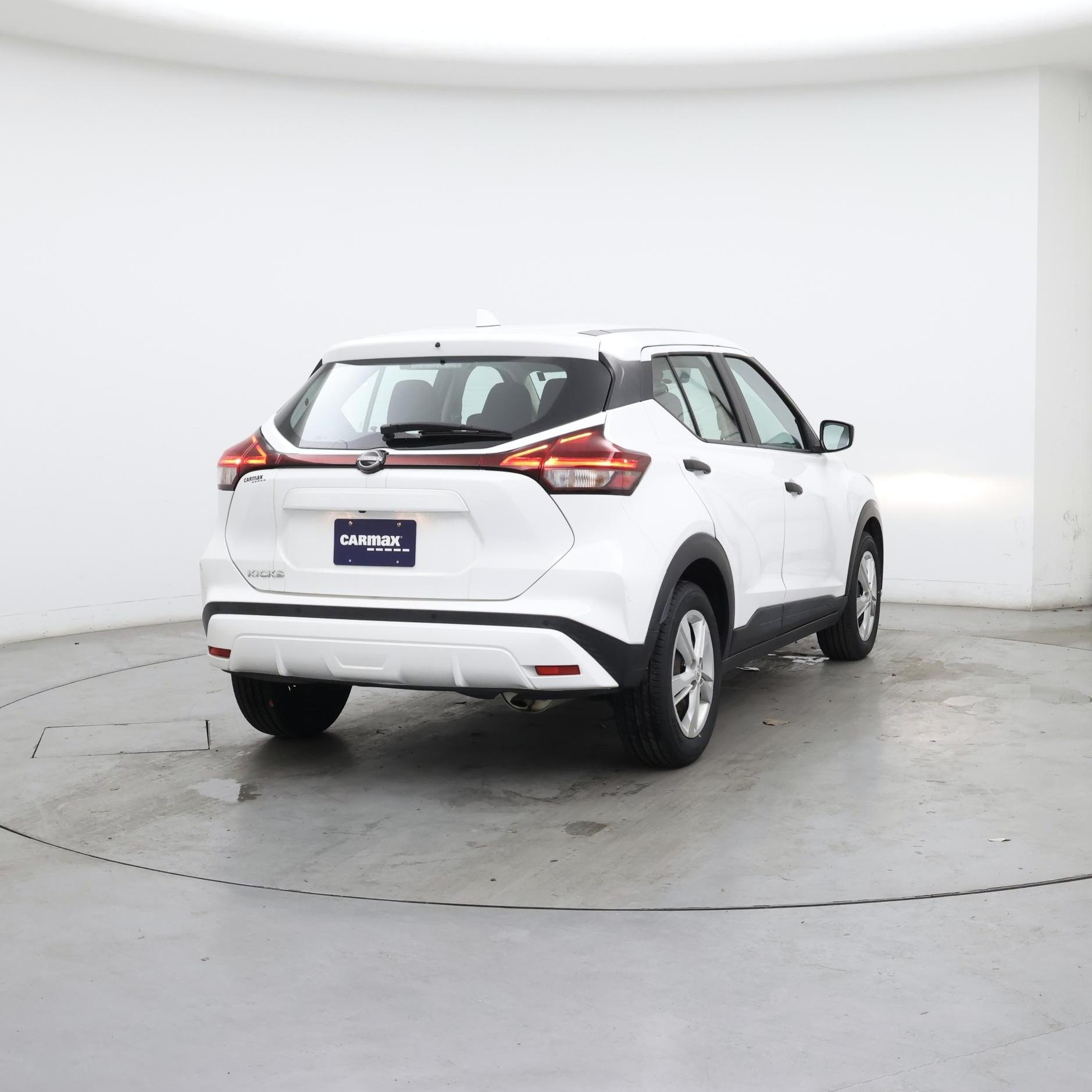 Thumbnail: 2022 Nissan Kicks - 8