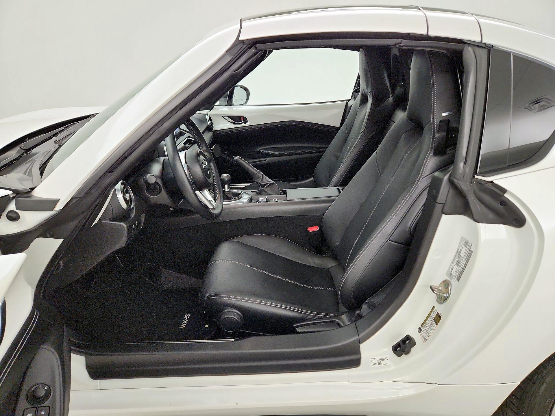 Thumbnail: 2023 Mazda MX-5 Miata - 11