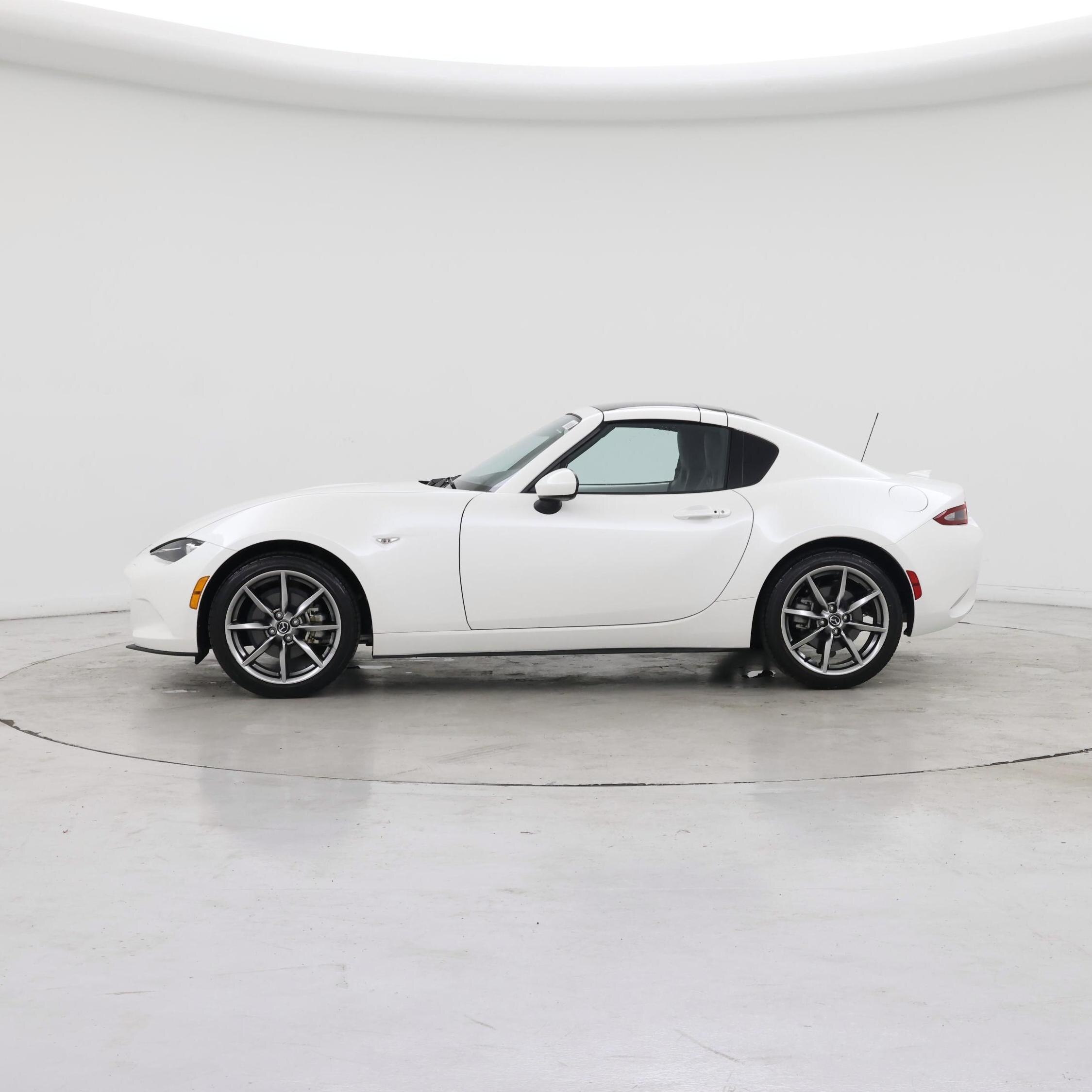 Thumbnail: 2023 Mazda MX-5 Miata - 3