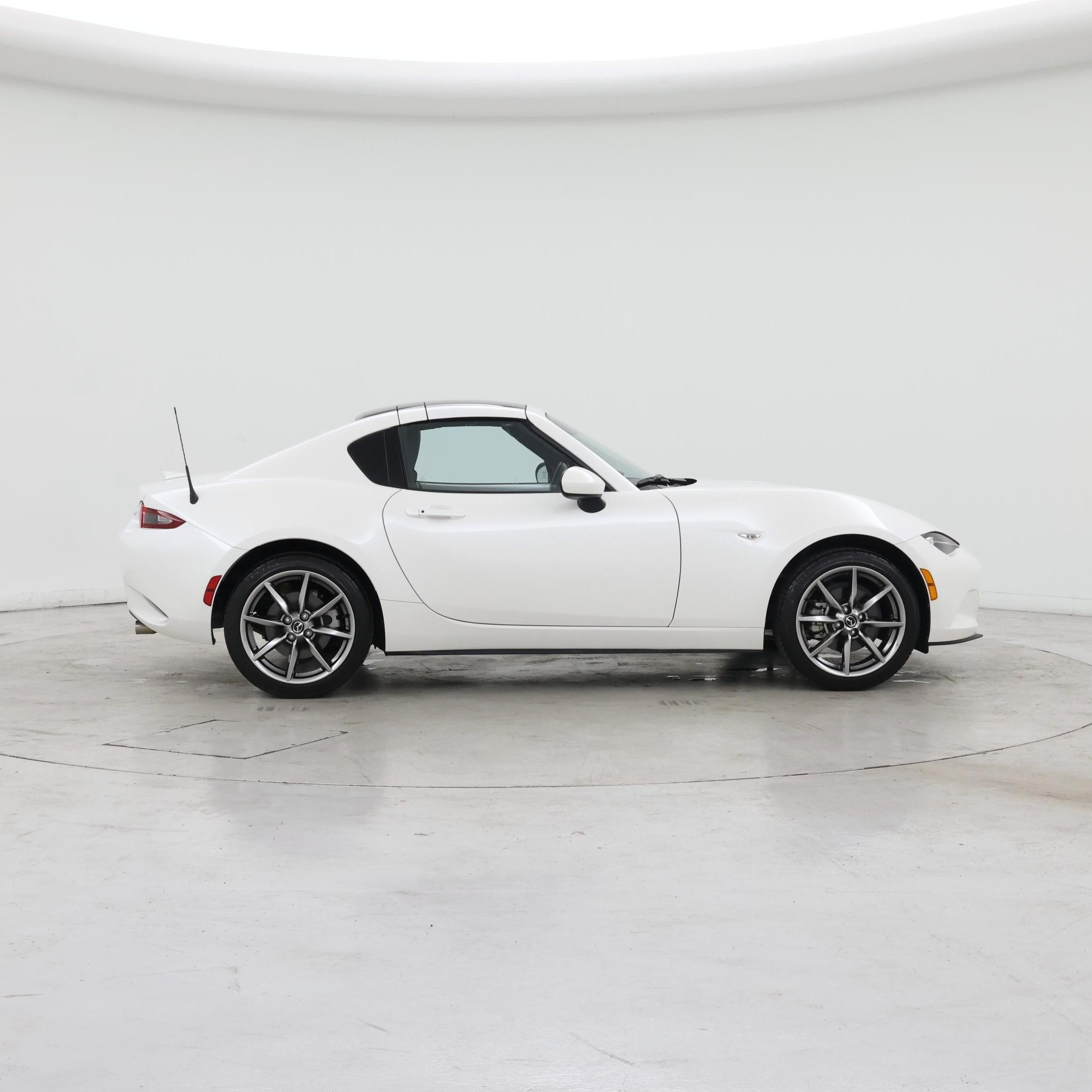 Thumbnail: 2023 Mazda MX-5 Miata - 7