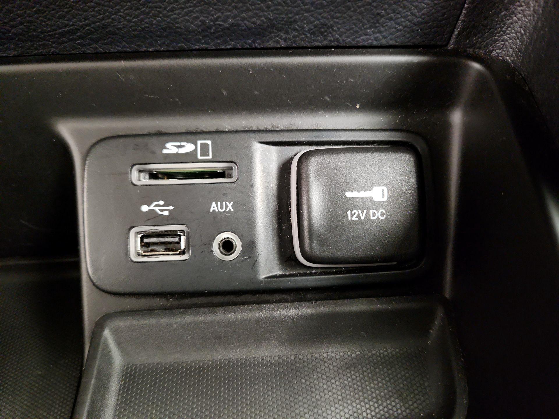 Thumbnail: 2016 Jeep Cherokee - 18