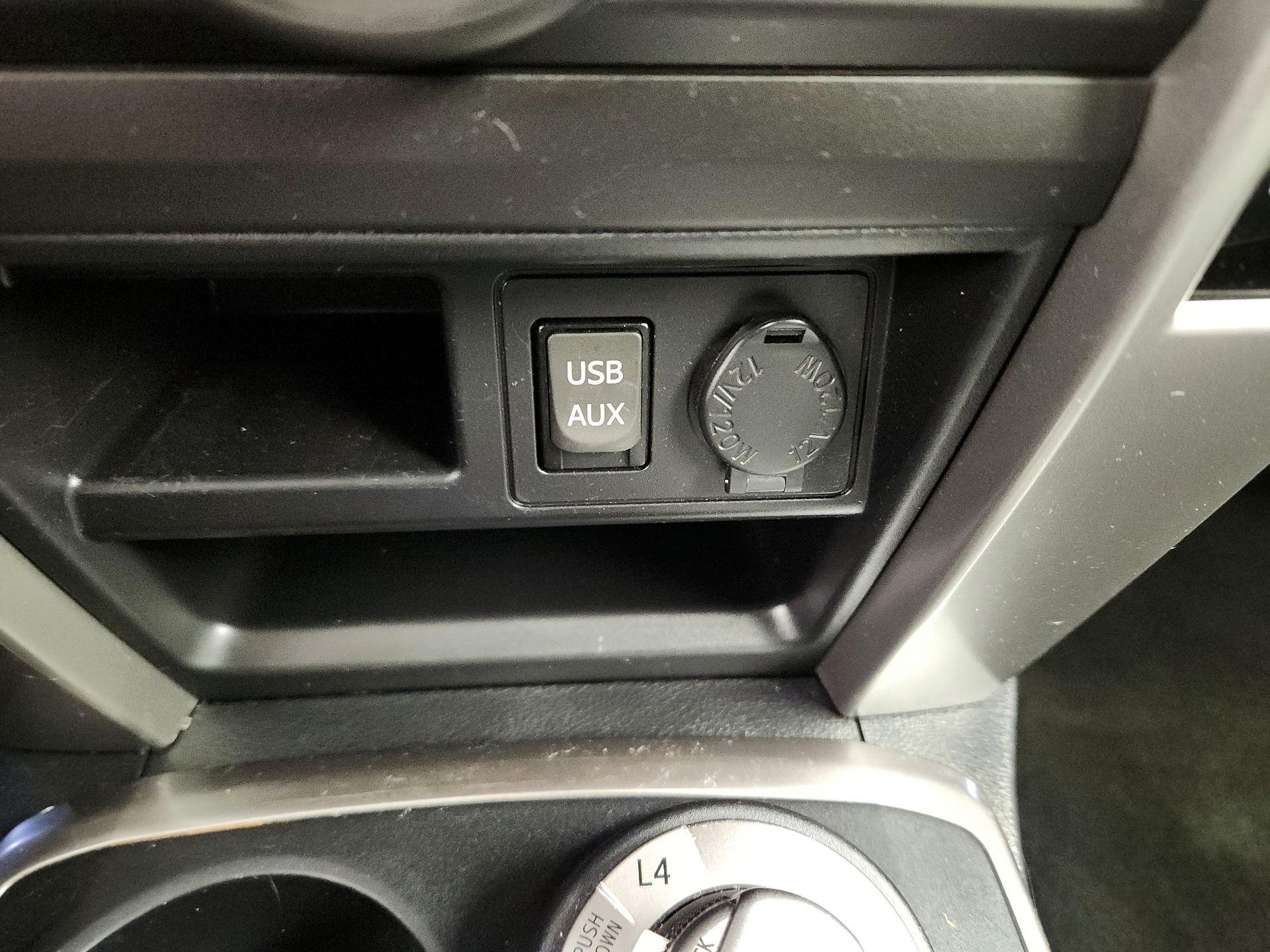 Thumbnail: 2019 Toyota 4Runner - 19