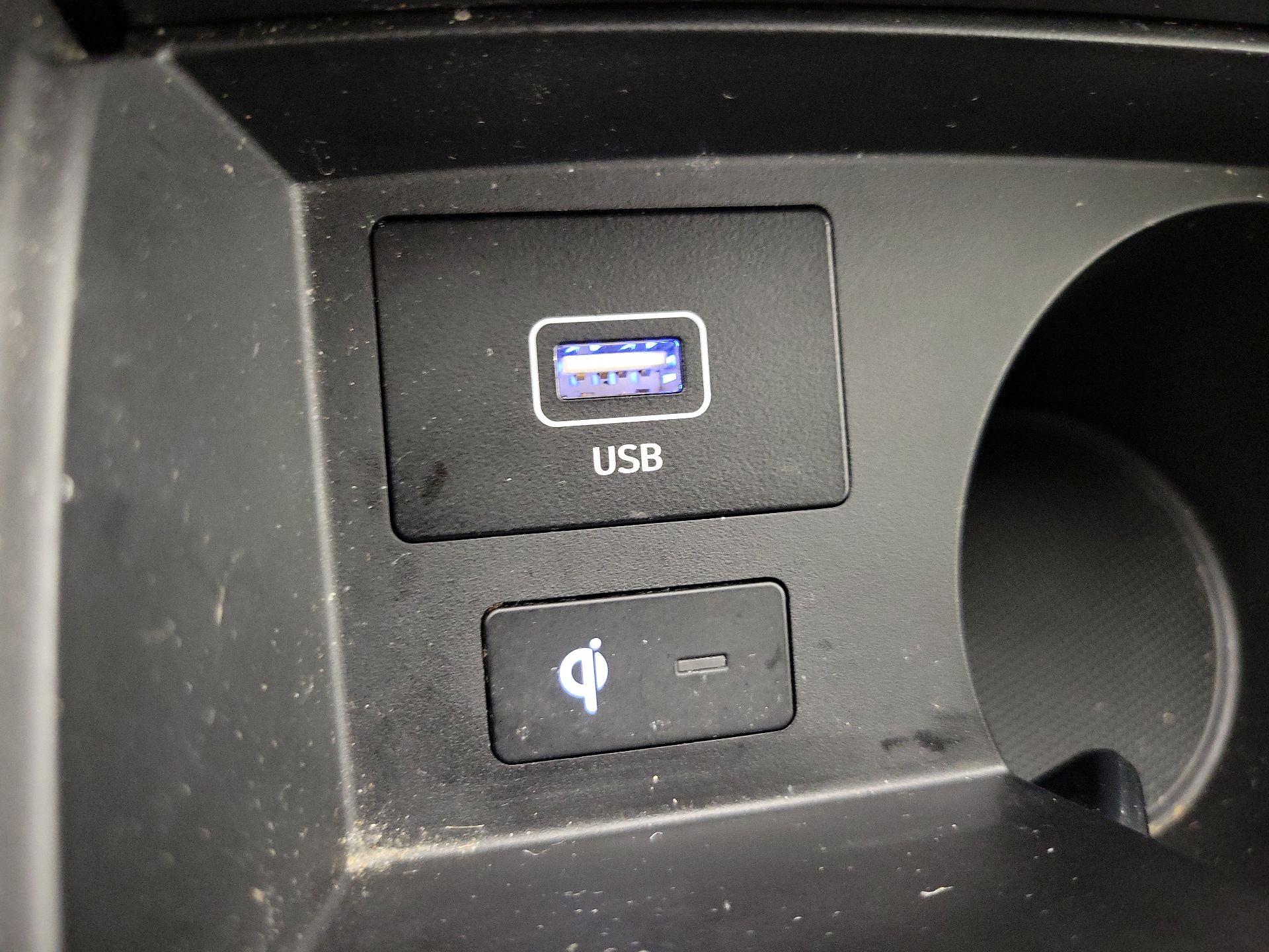 Thumbnail: 2022 Hyundai Santa Fe - 18