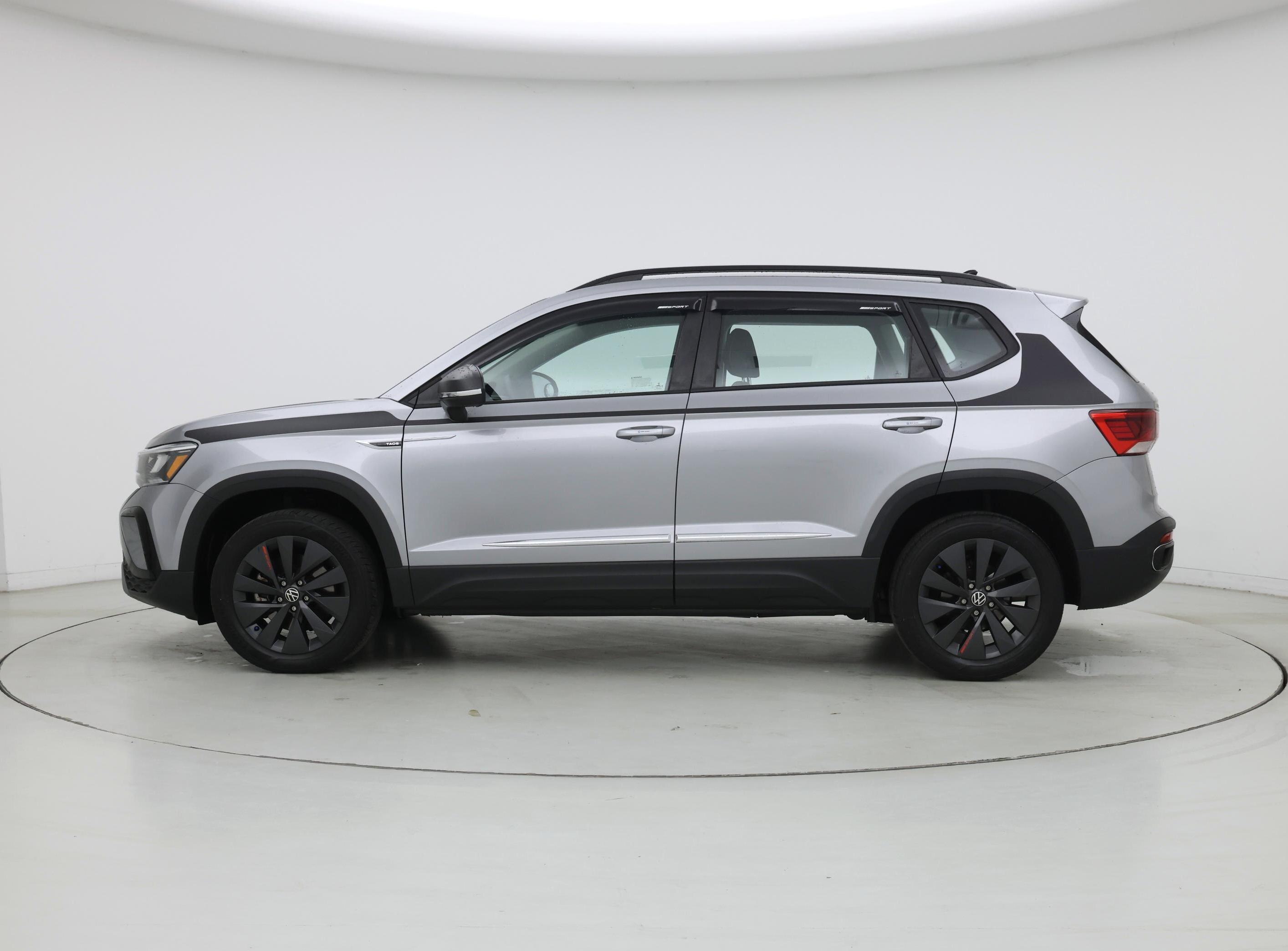 Thumbnail: 2023 Volkswagen Taos - 3