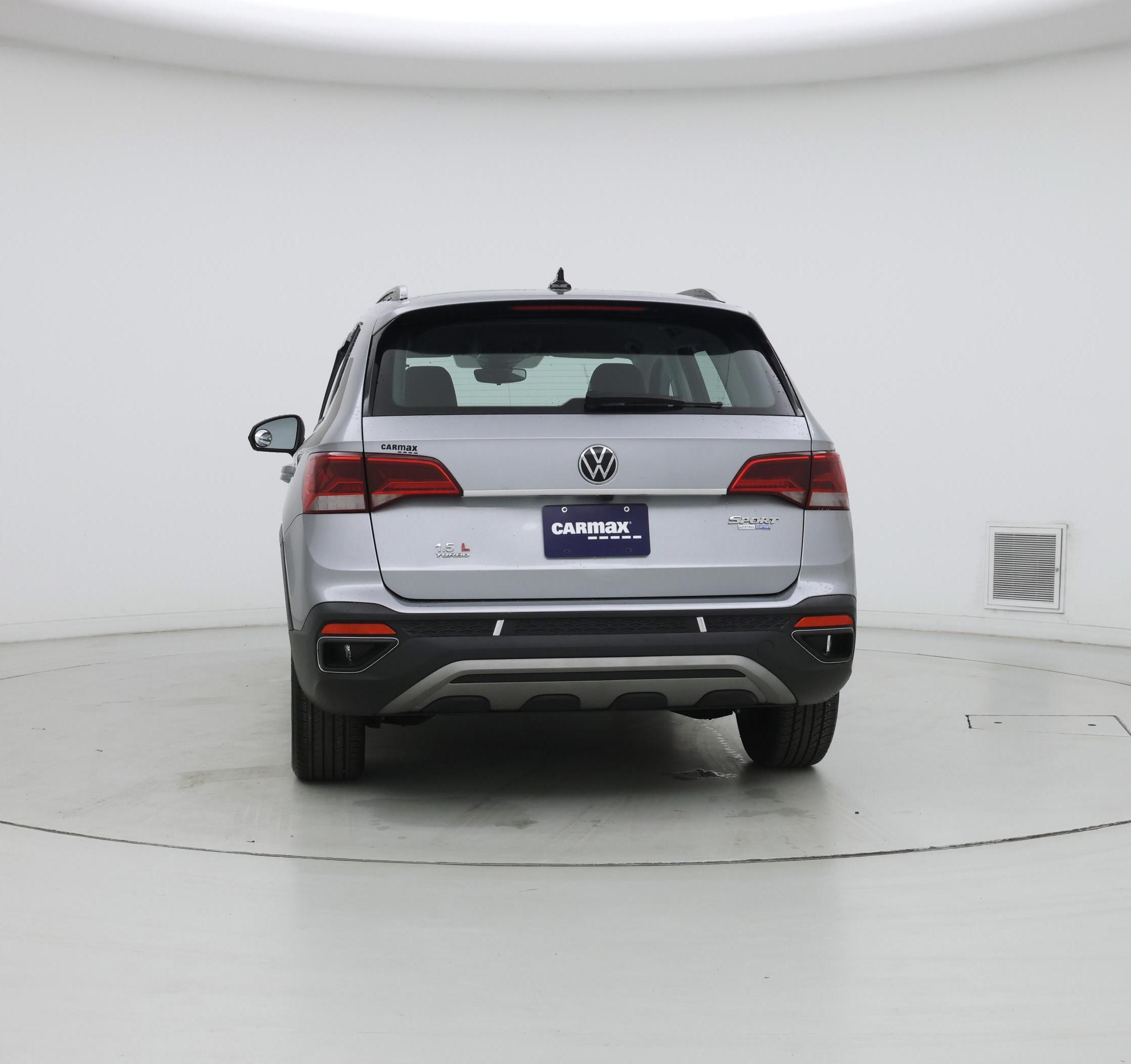 Thumbnail: 2023 Volkswagen Taos - 6