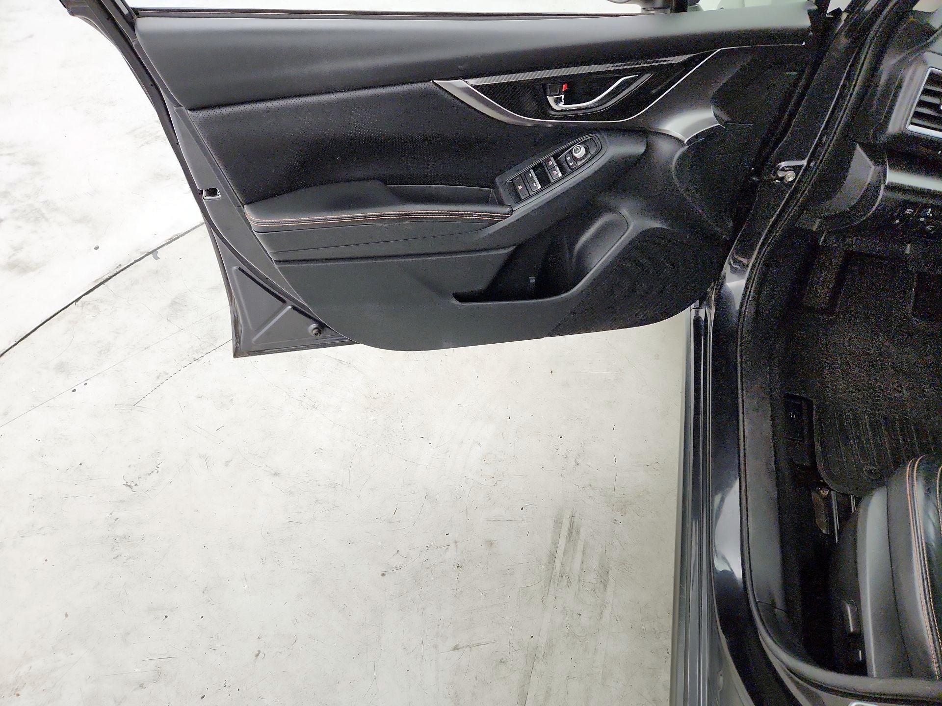 Thumbnail: 2018 Subaru Crosstrek - 12