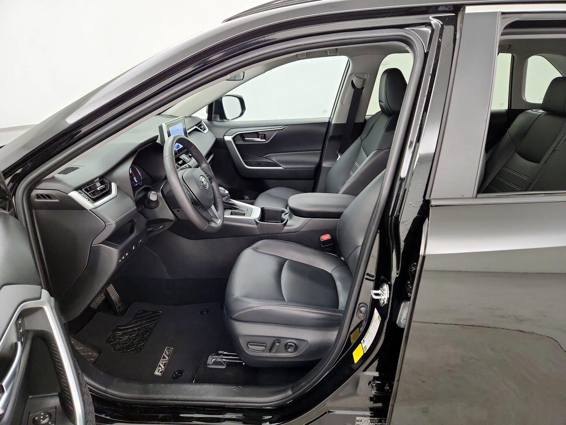 Thumbnail: 2024 Toyota RAV4 - 11