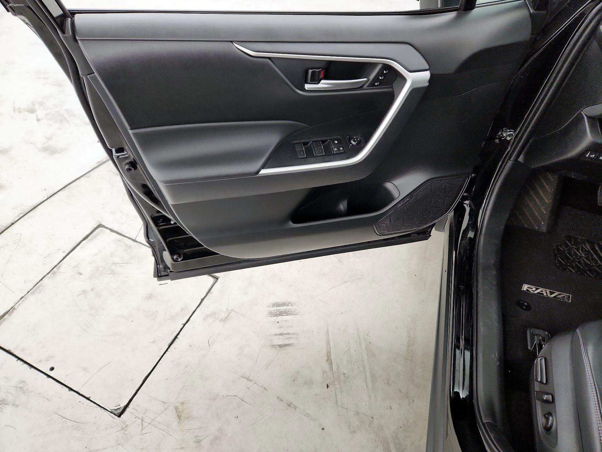 Thumbnail: 2024 Toyota RAV4 - 12