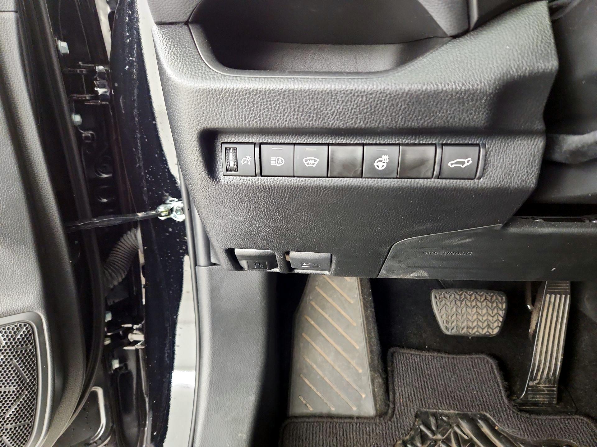 Thumbnail: 2024 Toyota RAV4 - 13