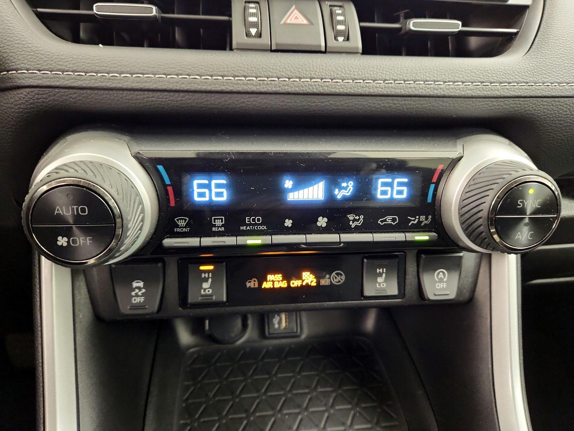 Thumbnail: 2024 Toyota RAV4 - 16