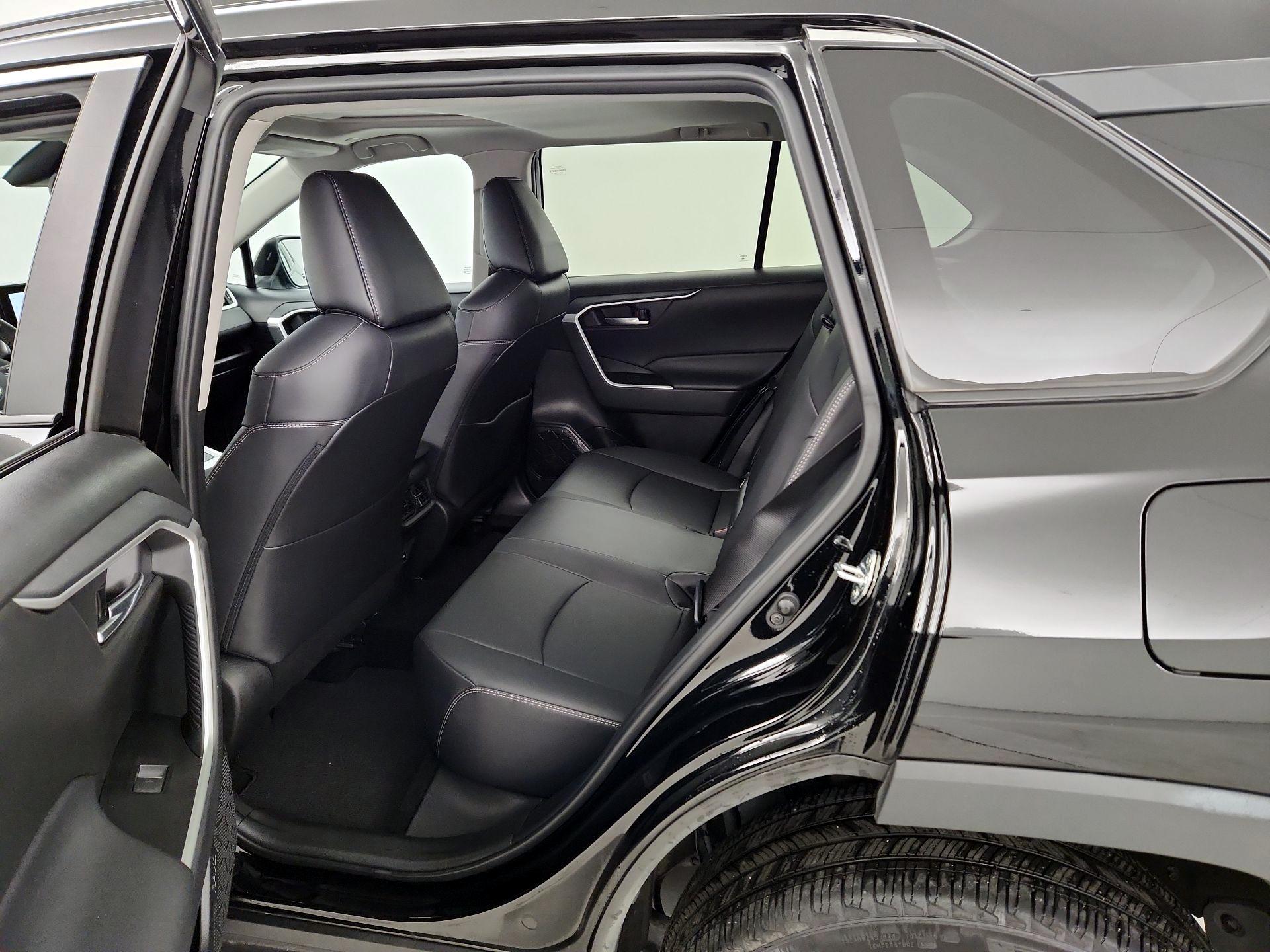 Thumbnail: 2024 Toyota RAV4 - 20