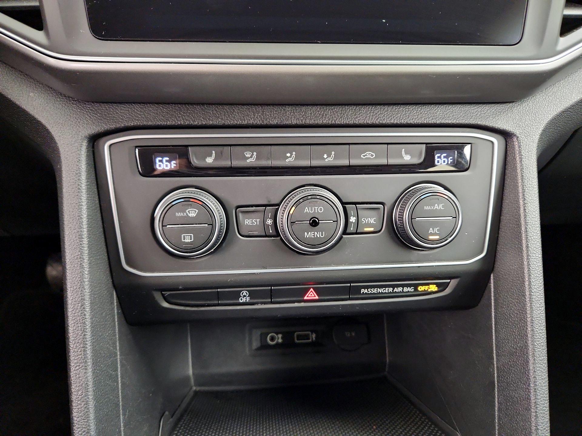 Thumbnail: 2019 Volkswagen Atlas - 16