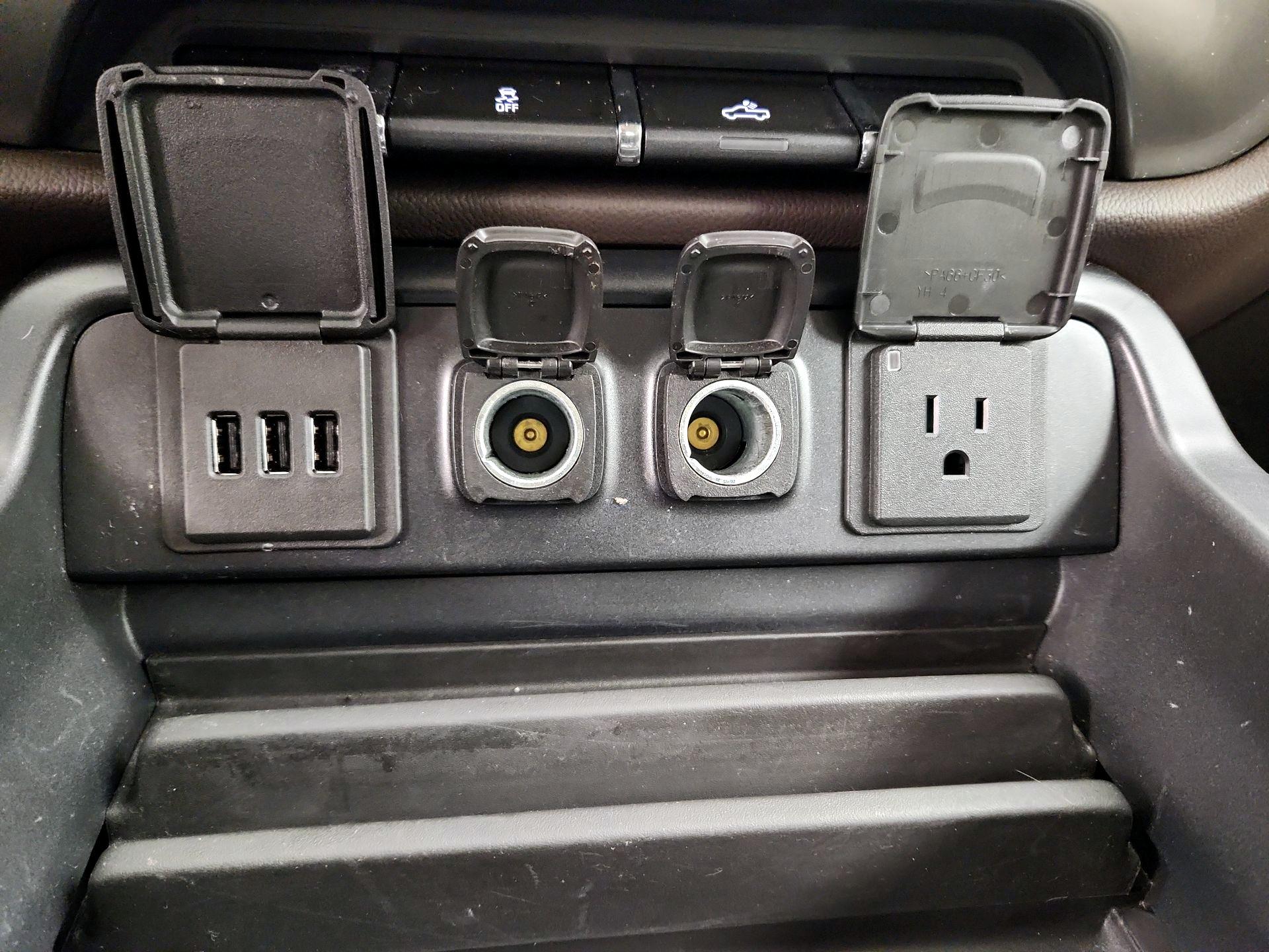 Thumbnail: 2015 Chevrolet Silverado 1500 - 18