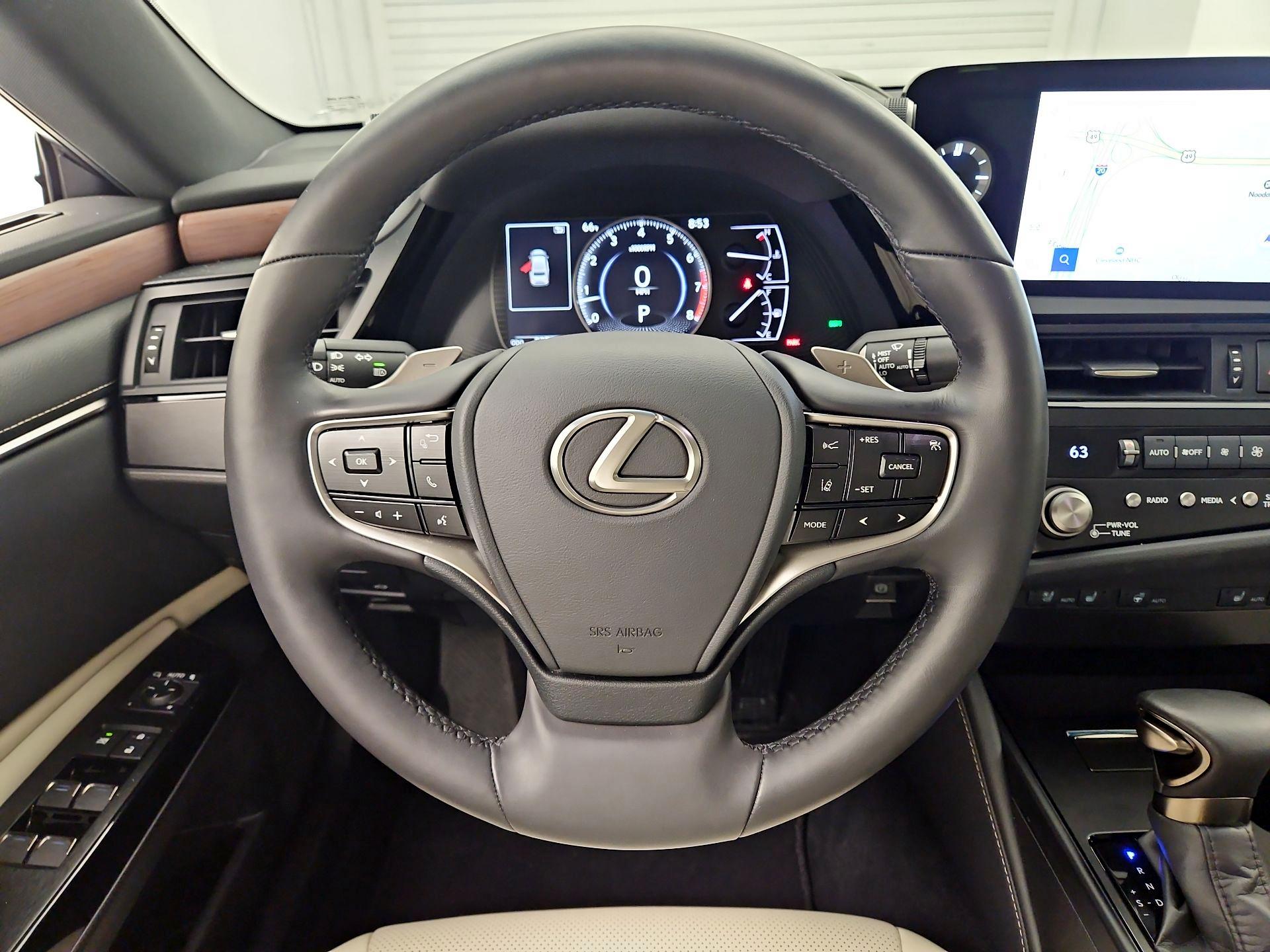 Thumbnail: 2025 Lexus ES - 10