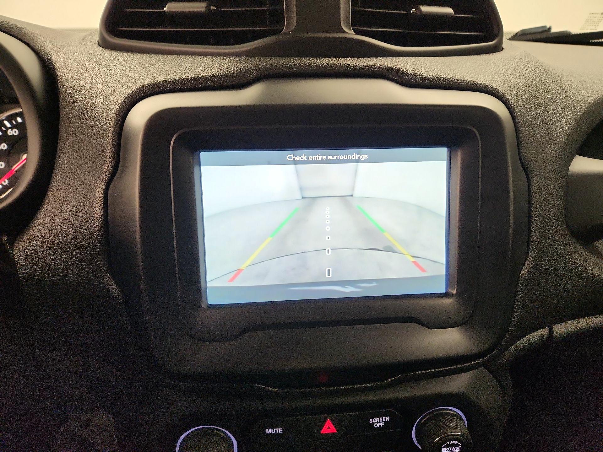 Thumbnail: 2019 Jeep Renegade - 14