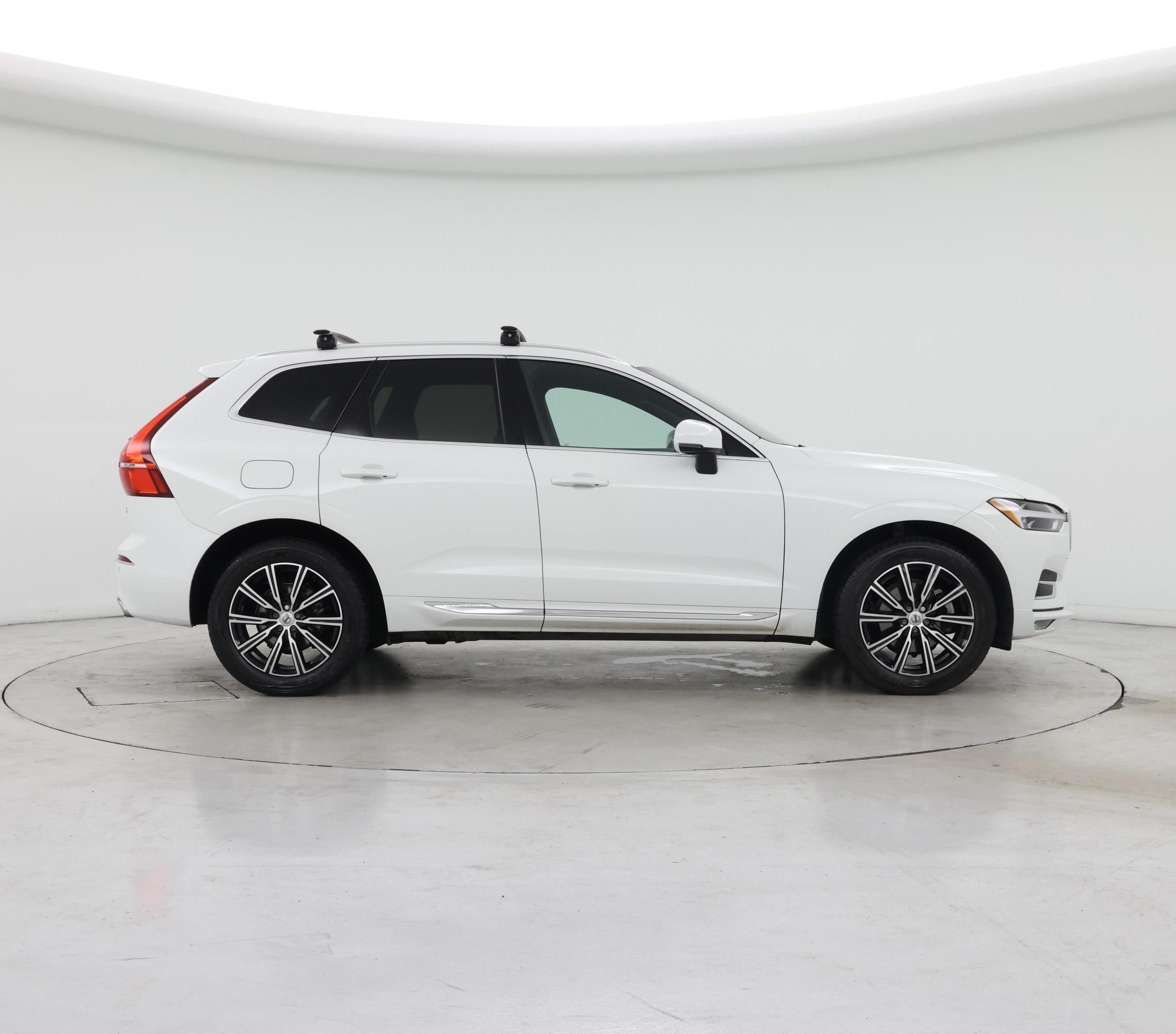 Thumbnail: 2020 Volvo XC60 - 7