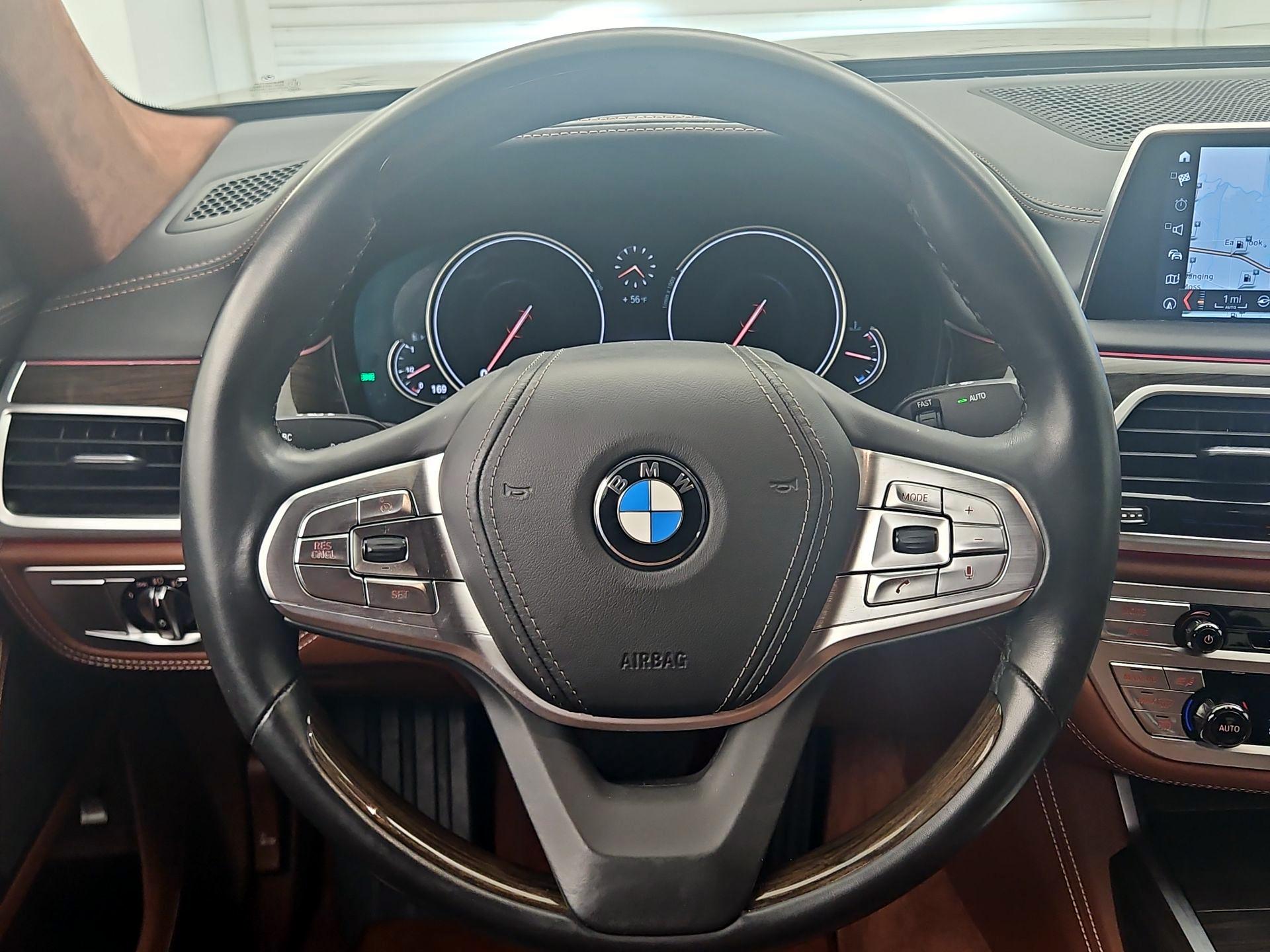 Thumbnail: 2019 BMW 7 Series - 10