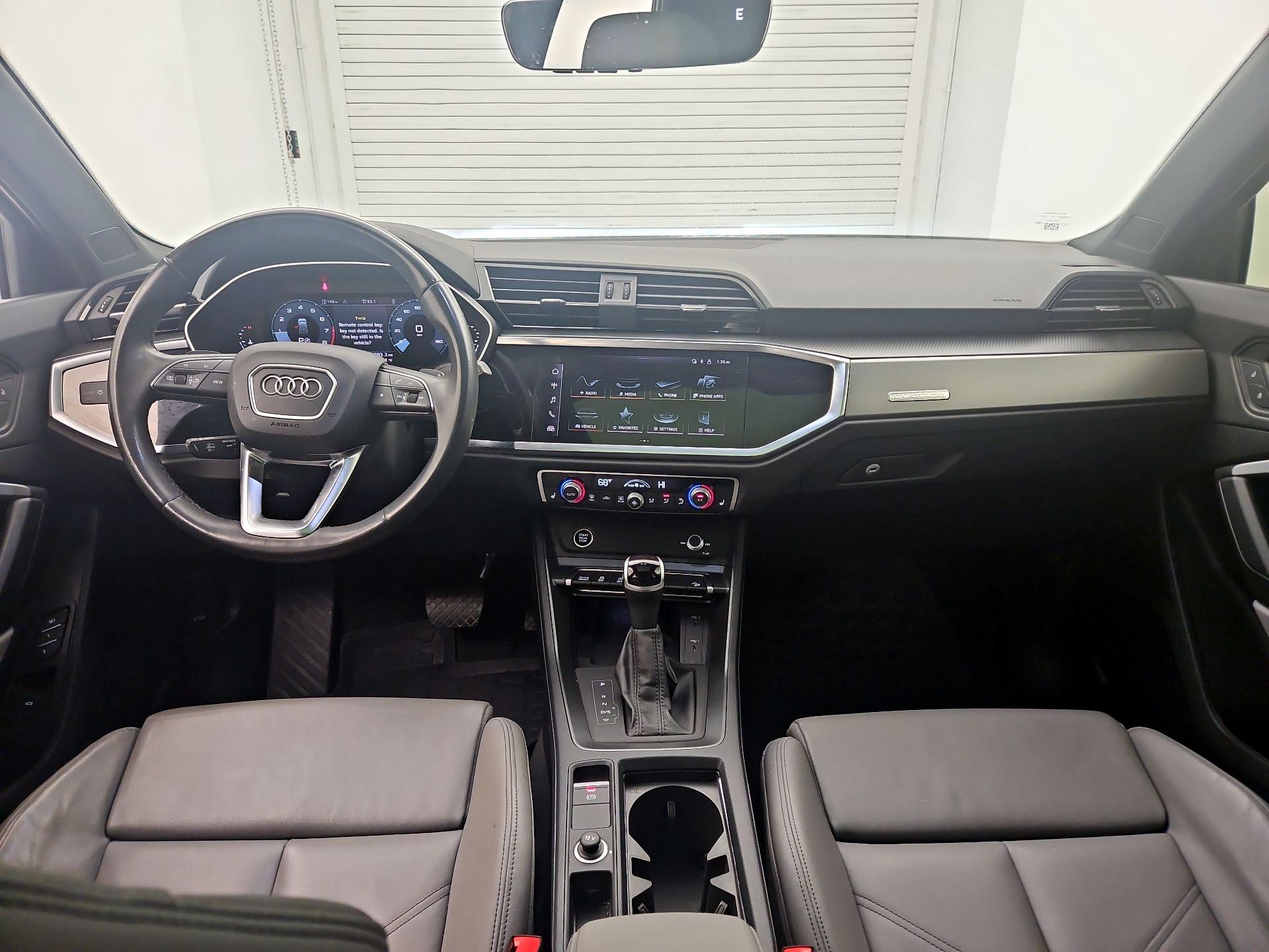 Thumbnail: 2024 Audi Q3 - 9