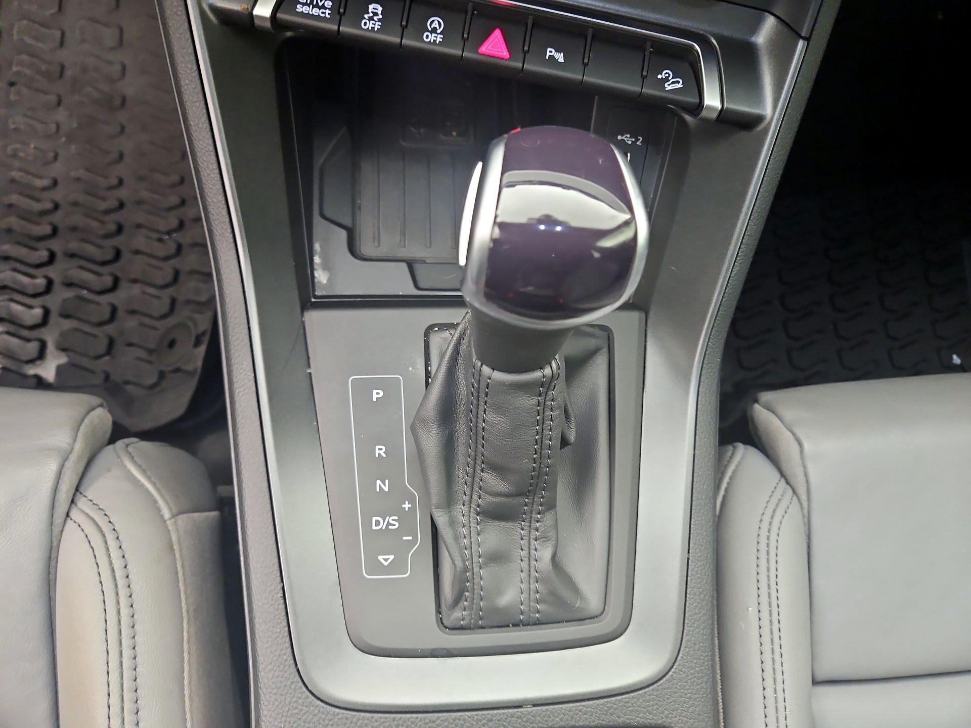 Thumbnail: 2024 Audi Q3 - 17