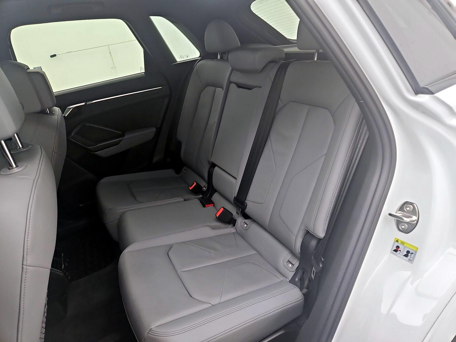 Thumbnail: 2024 Audi Q3 - 20