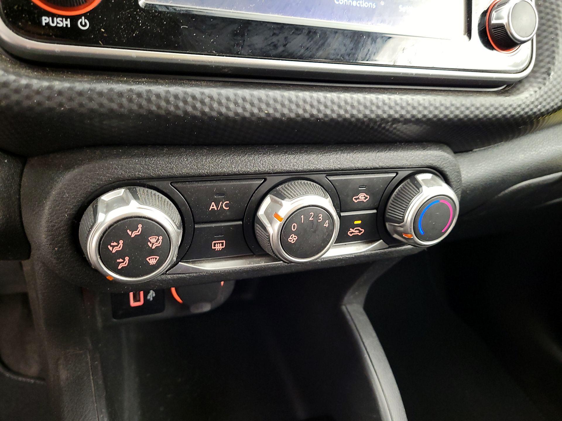 Thumbnail: 2022 Nissan Kicks - 14