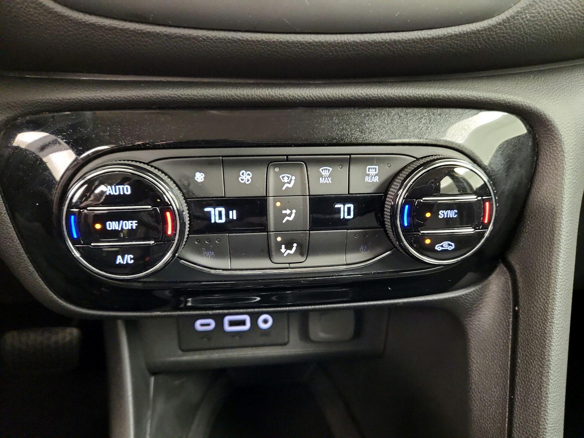 Thumbnail: 2022 Buick Encore GX - 16