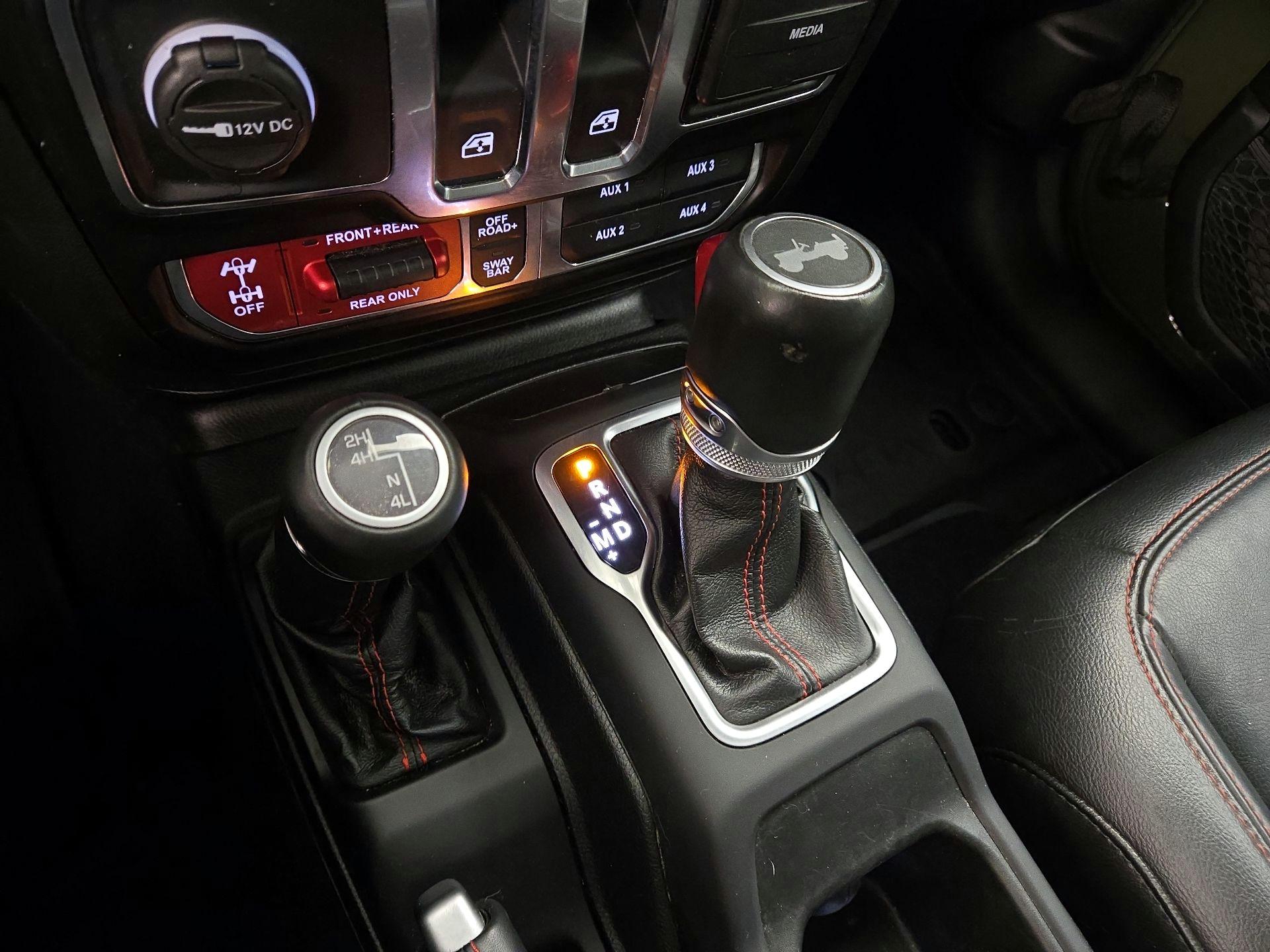 Thumbnail: 2021 Jeep Wrangler - 18