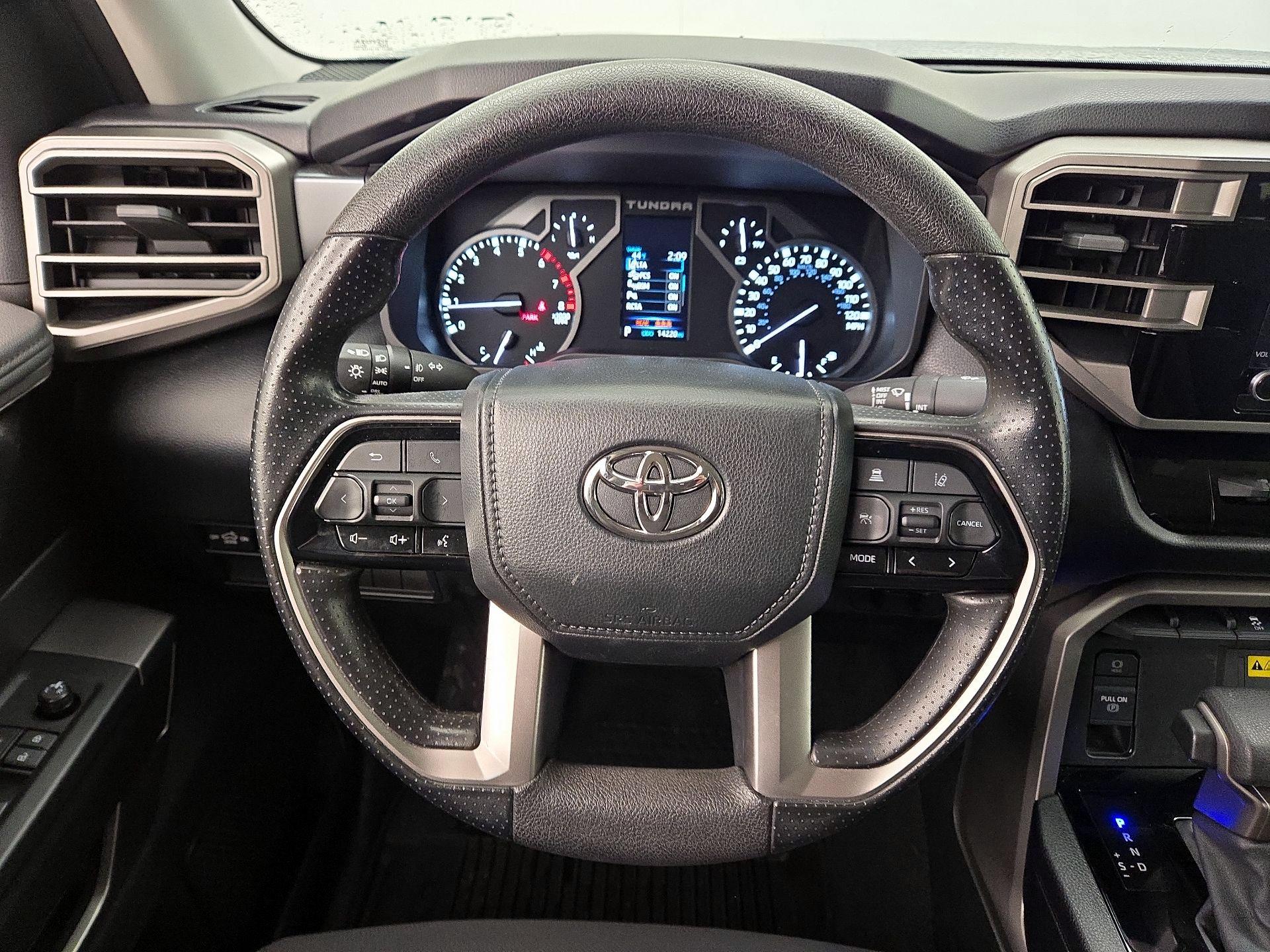 Thumbnail: 2024 Toyota Tundra - 10