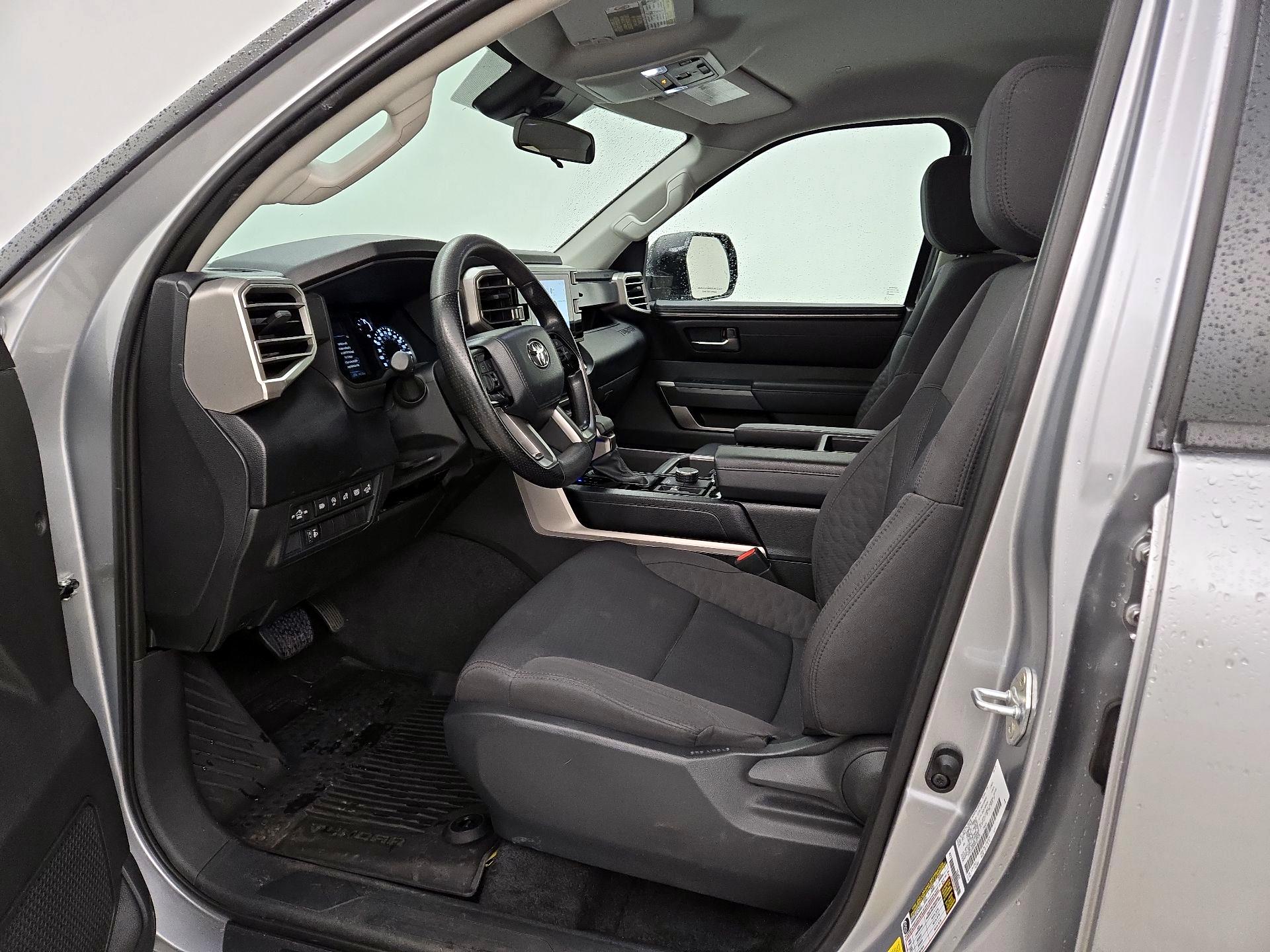 Thumbnail: 2024 Toyota Tundra - 11