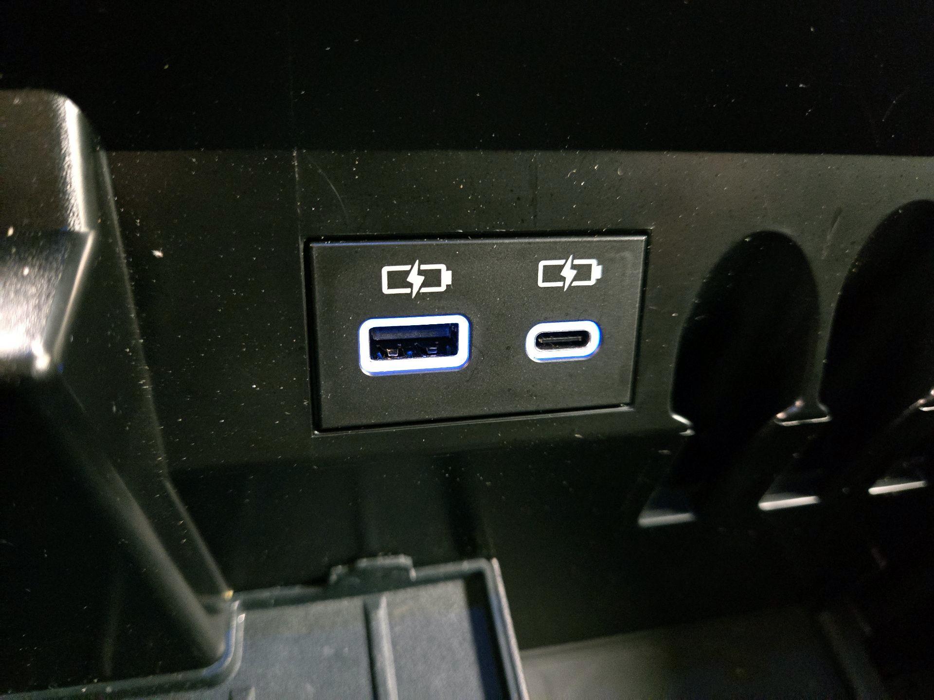 Thumbnail: 2024 Toyota Tundra - 18