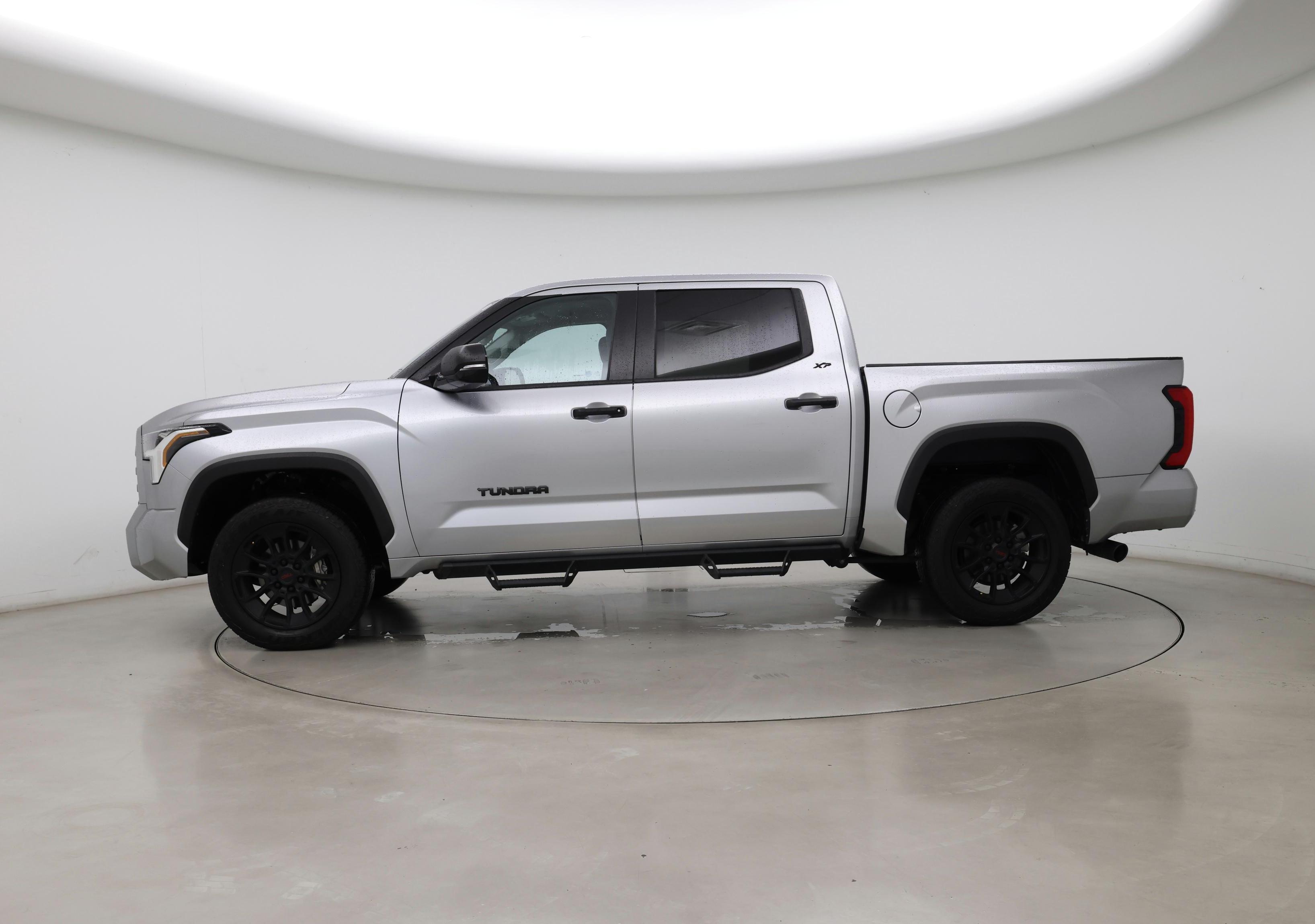 Thumbnail: 2024 Toyota Tundra - 3
