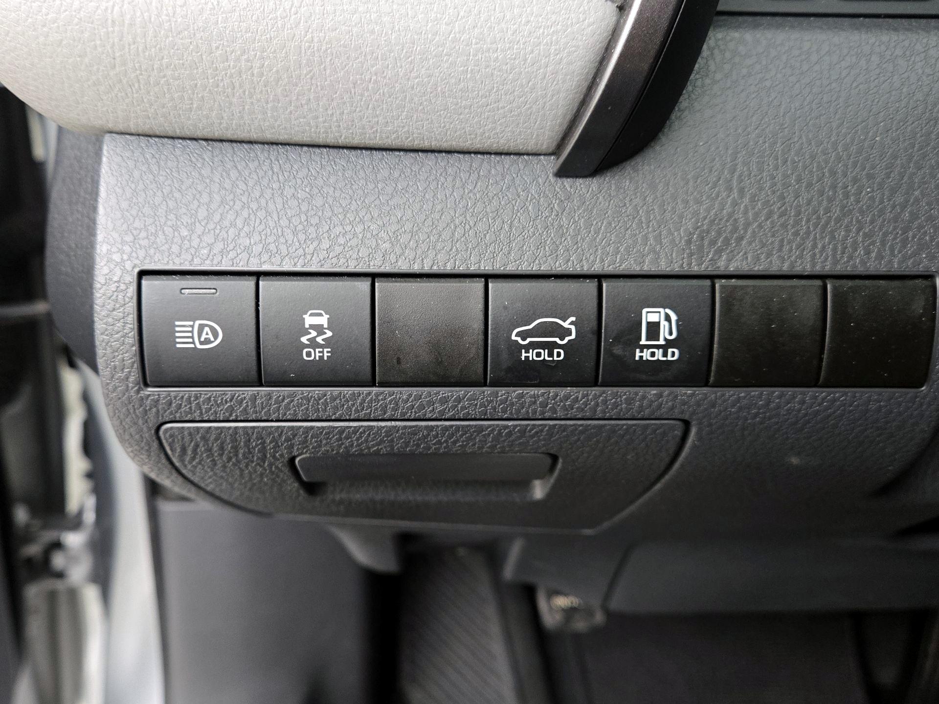 Thumbnail: 2023 Toyota Camry - 13