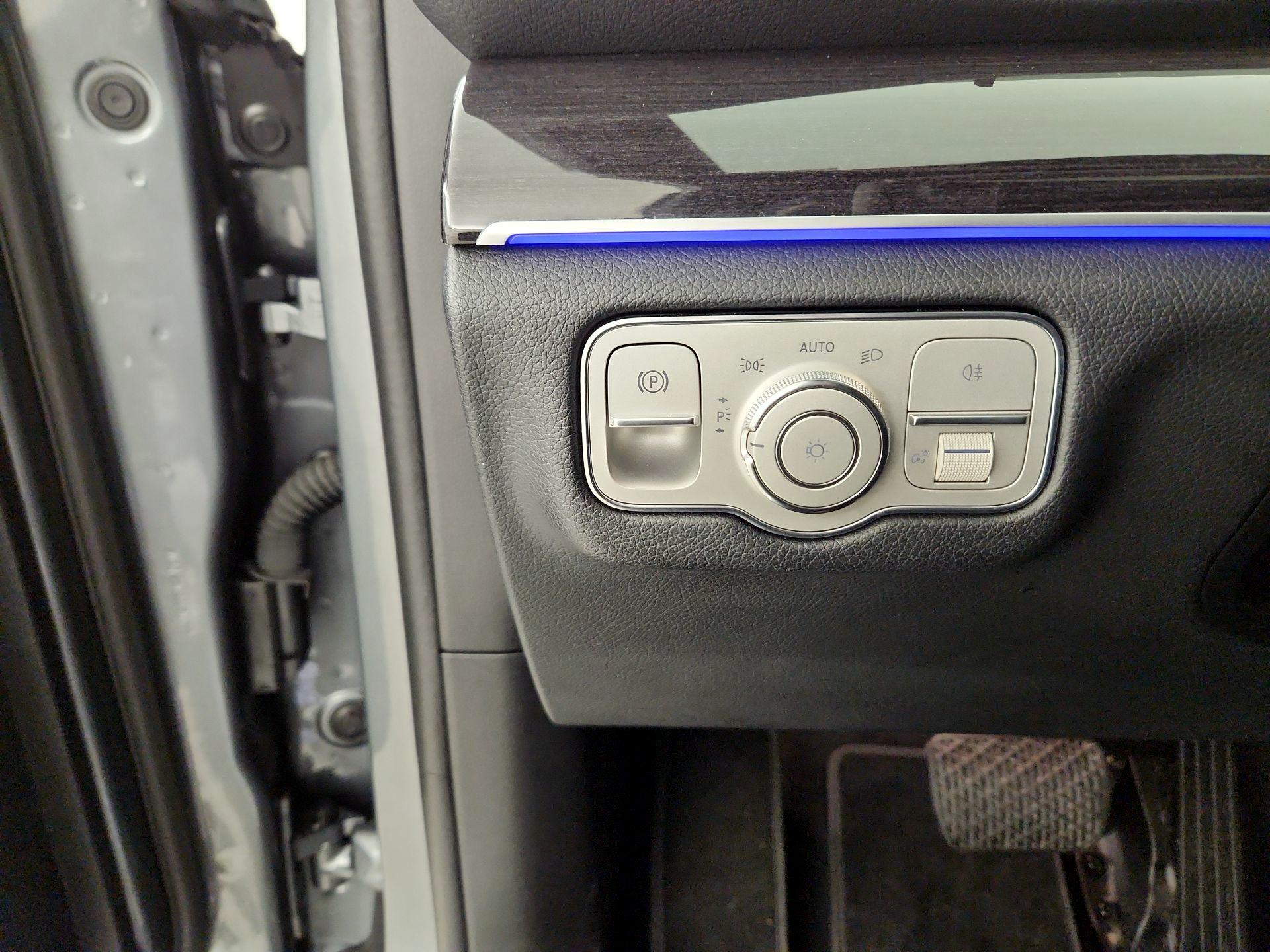 Thumbnail: 2020 Mercedes-Benz GLE - 13