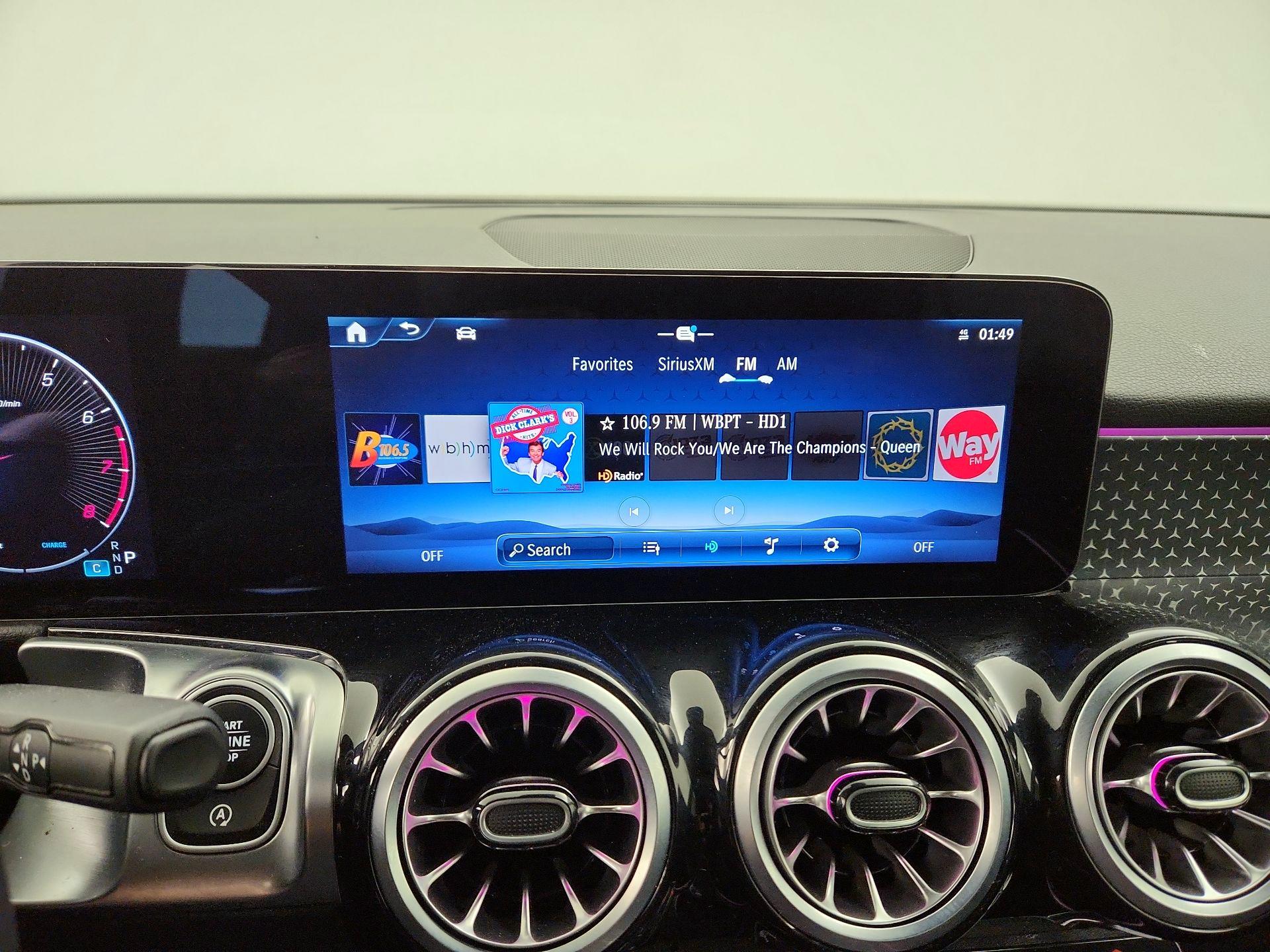 Thumbnail: 2025 Mercedes-Benz GLB - 16