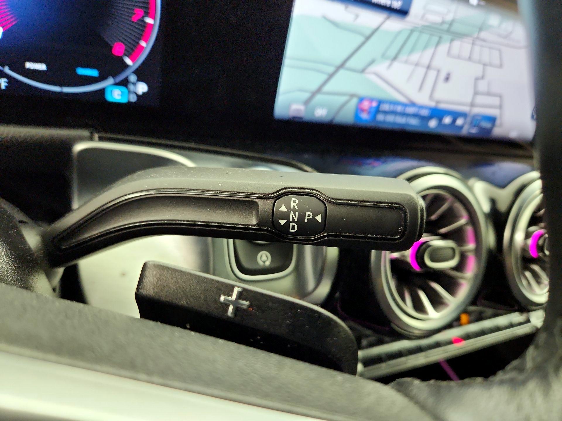 Thumbnail: 2025 Mercedes-Benz GLB - 18