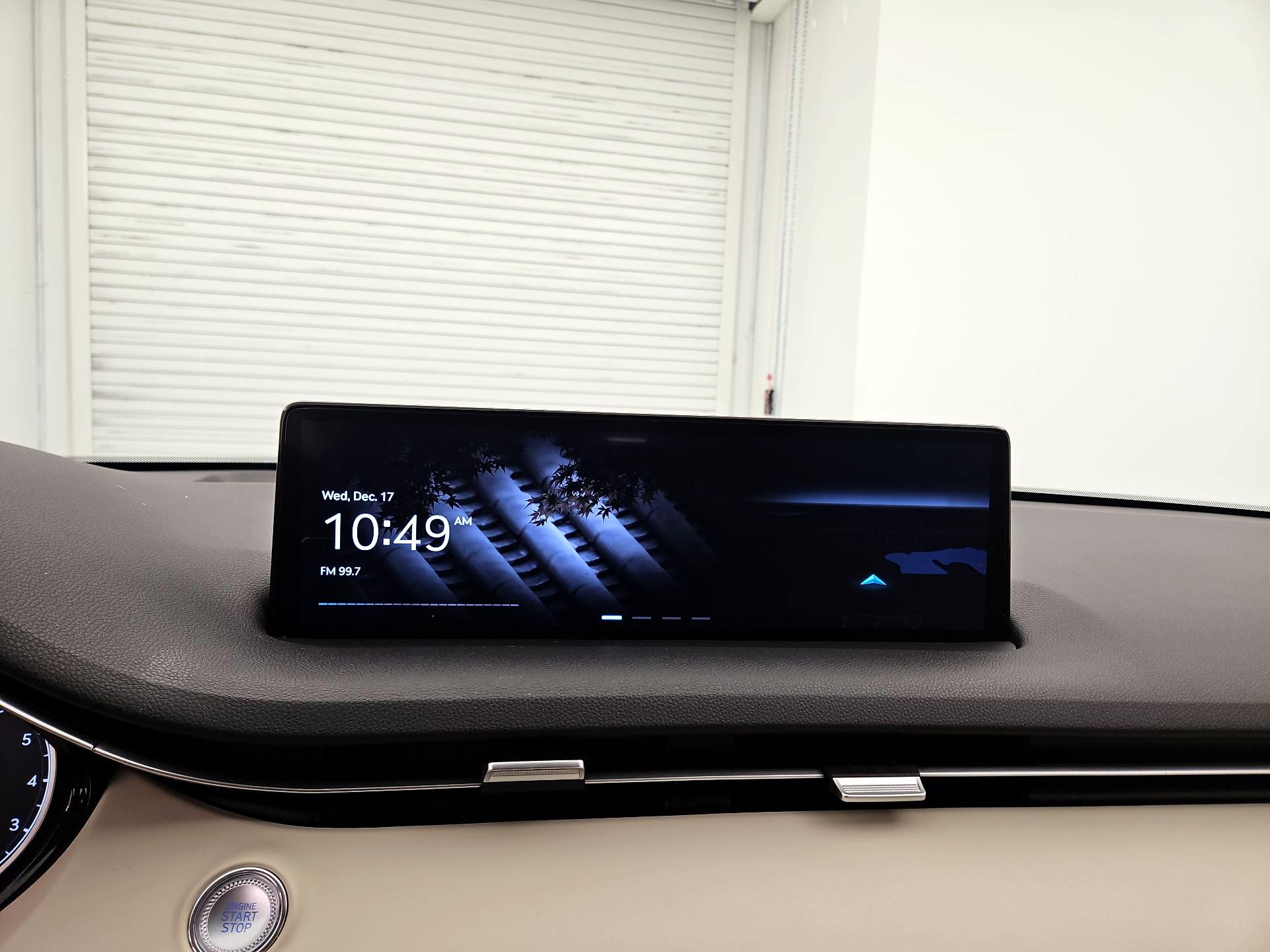 Thumbnail: 2022 Genesis GV70 - 16